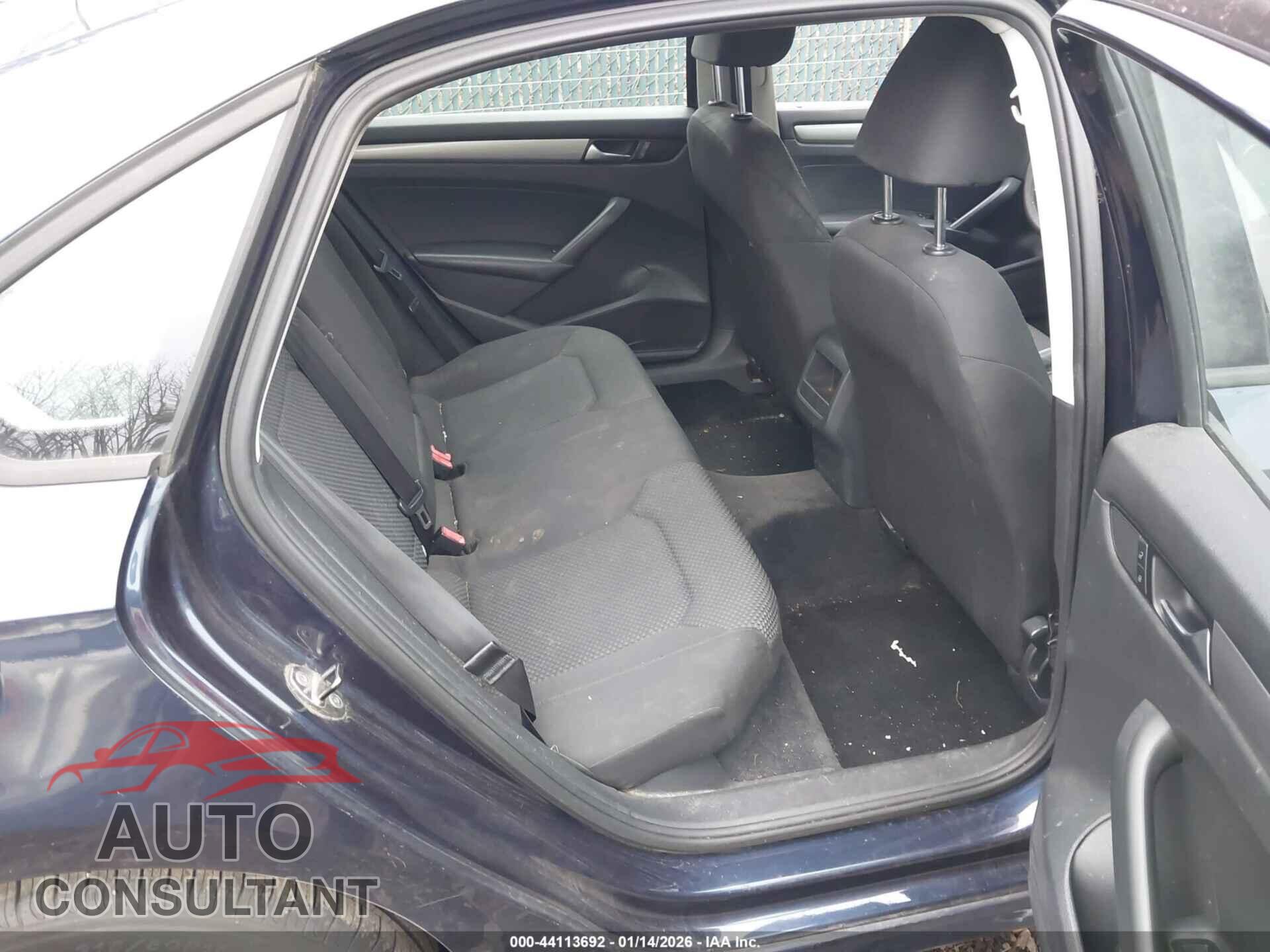 VOLKSWAGEN PASSAT 2014 - 1VWAP7A30EC003467