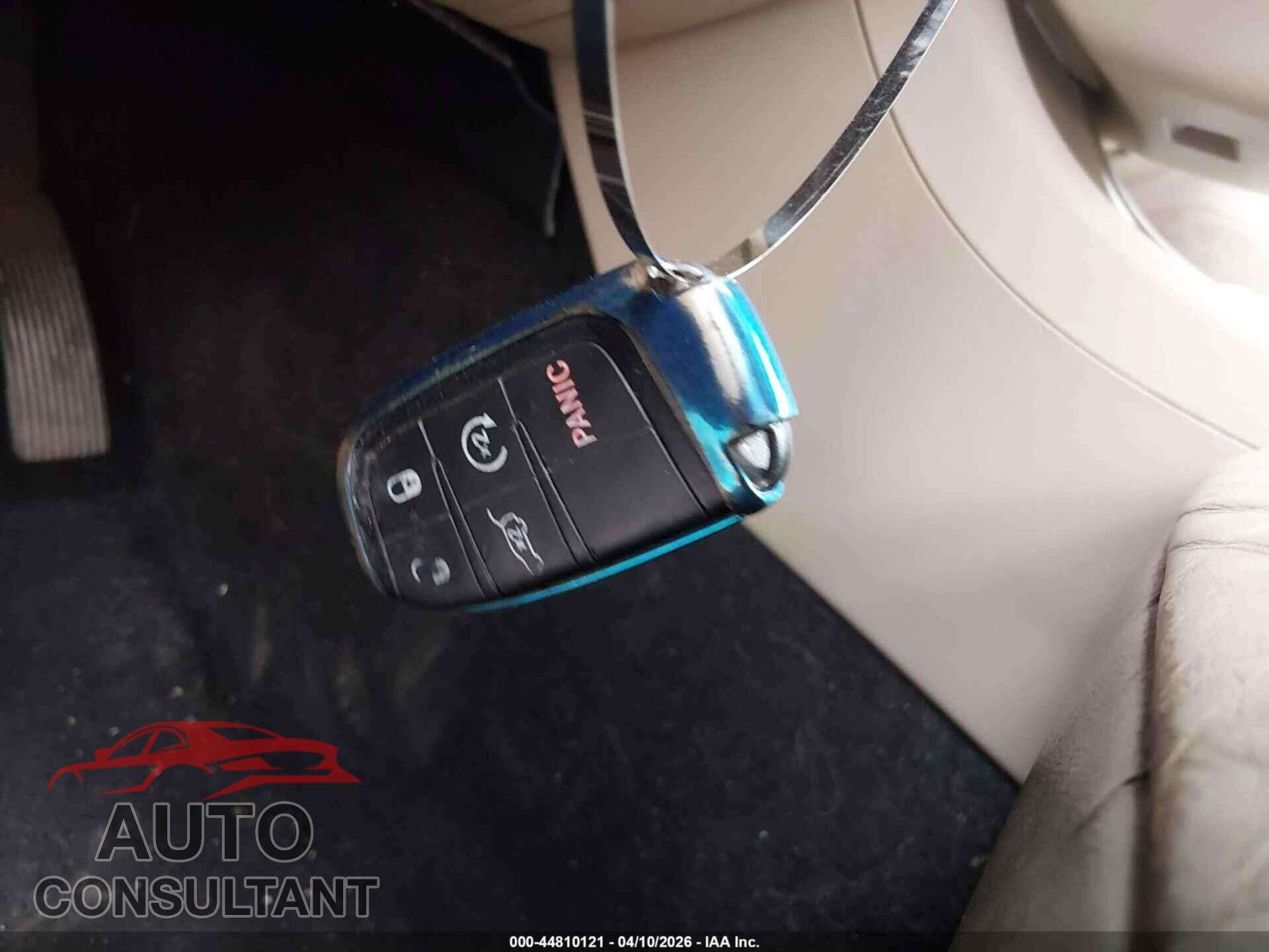 DODGE DURANGO 2015 - 1C4RDJDG7FC888813