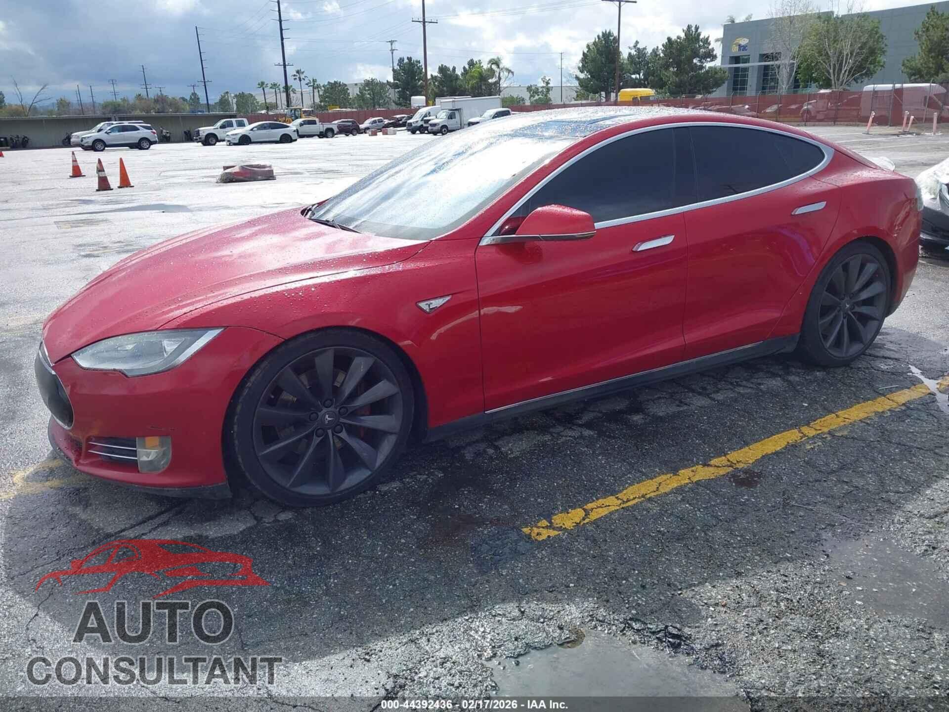 TESLA MODEL S 2013 - 5YJSA1CPXDFP09014