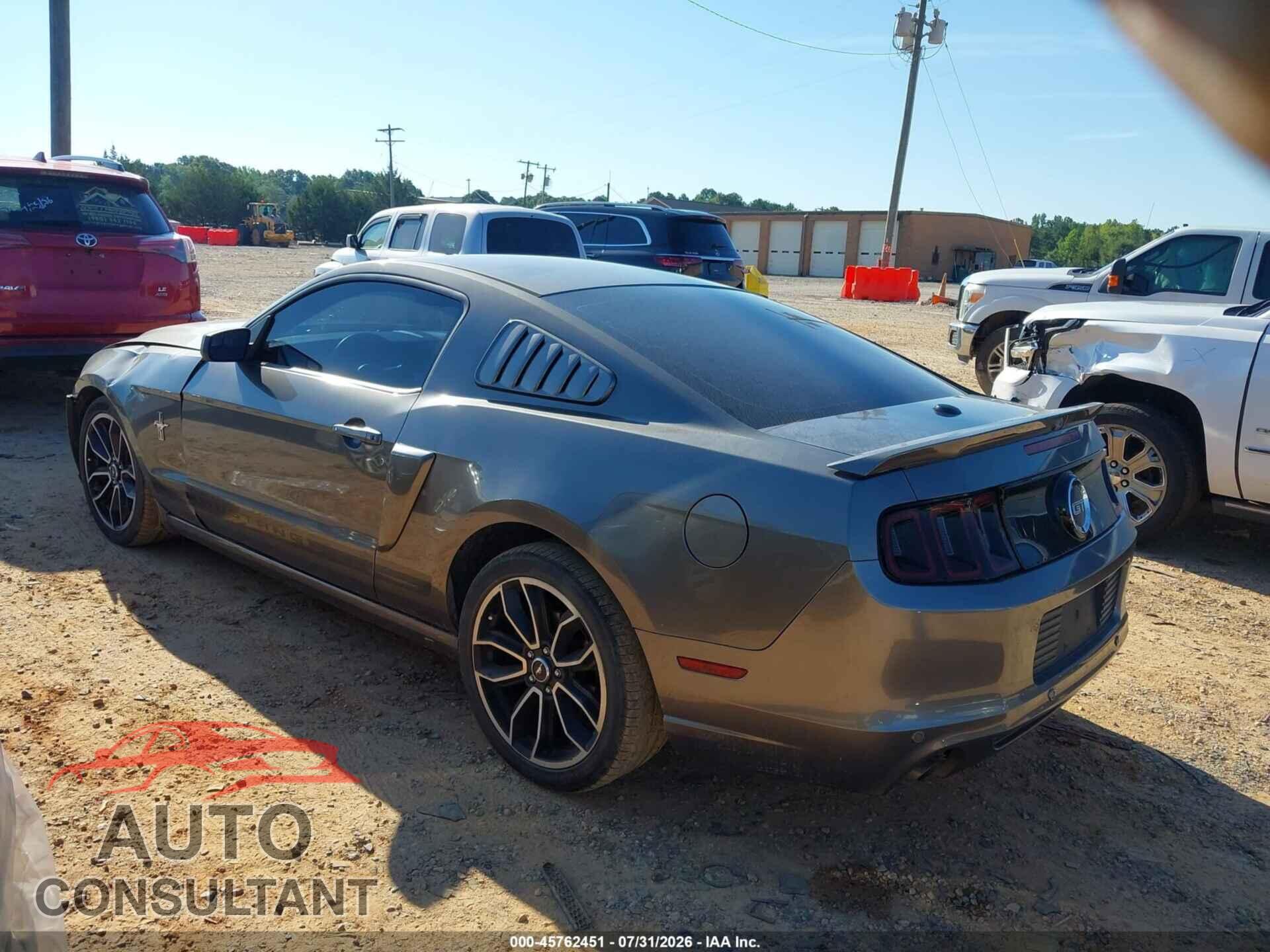 FORD MUSTANG 2013 - 1ZVBP8AM0D5253247