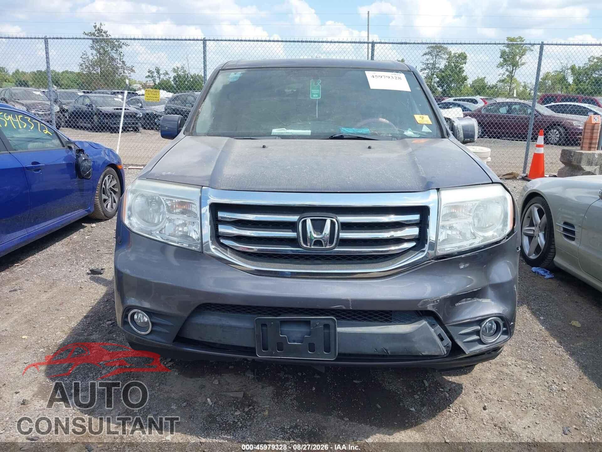 HONDA PILOT 2015 - 5FNYF4H33FB055107