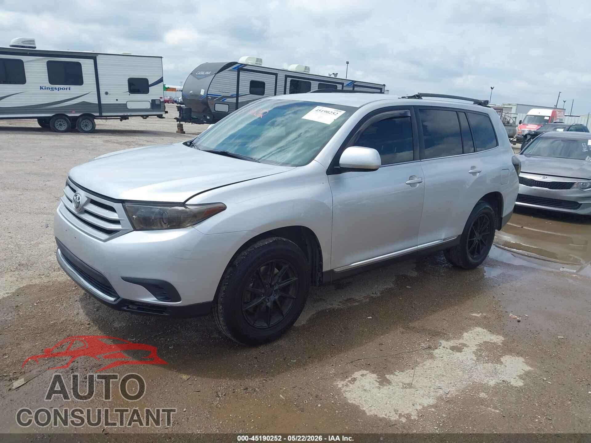 TOYOTA HIGHLANDER 2013 - 5TDZK3EH8DS102831