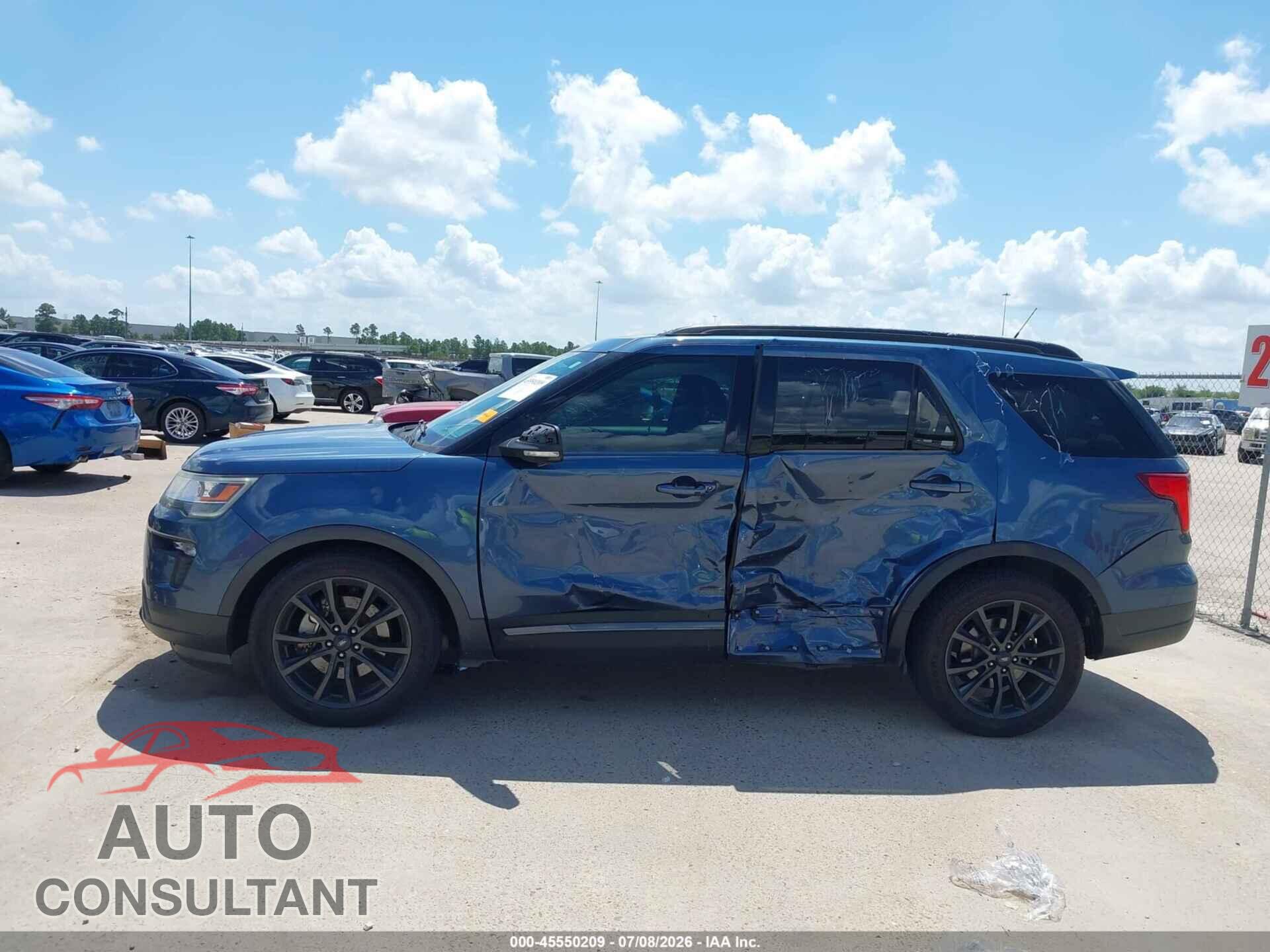 FORD EXPLORER 2018 - 1FM5K7D82JGB17205