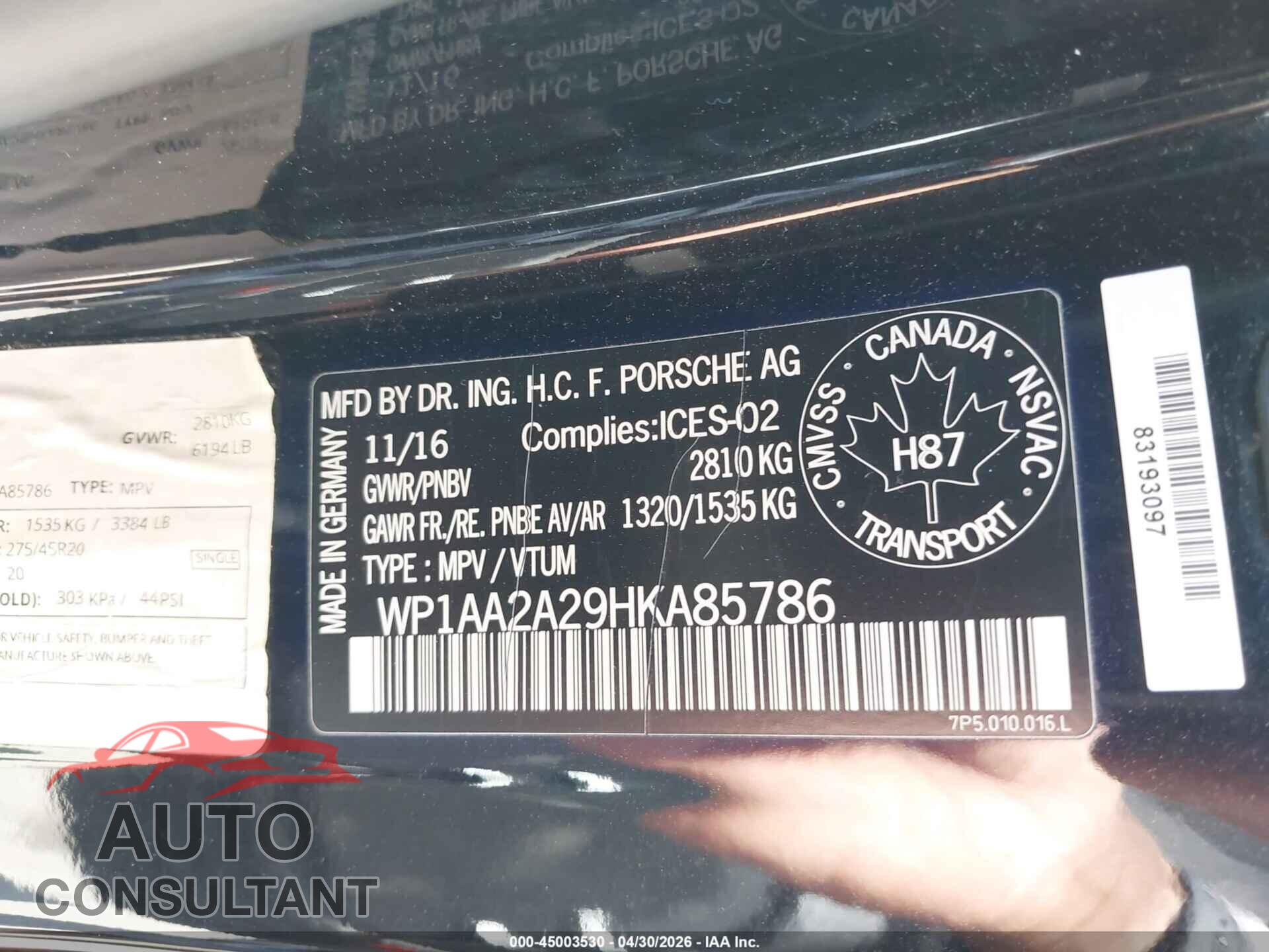 PORSCHE CAYENNE 2017 - WP1AA2A29HKA85786