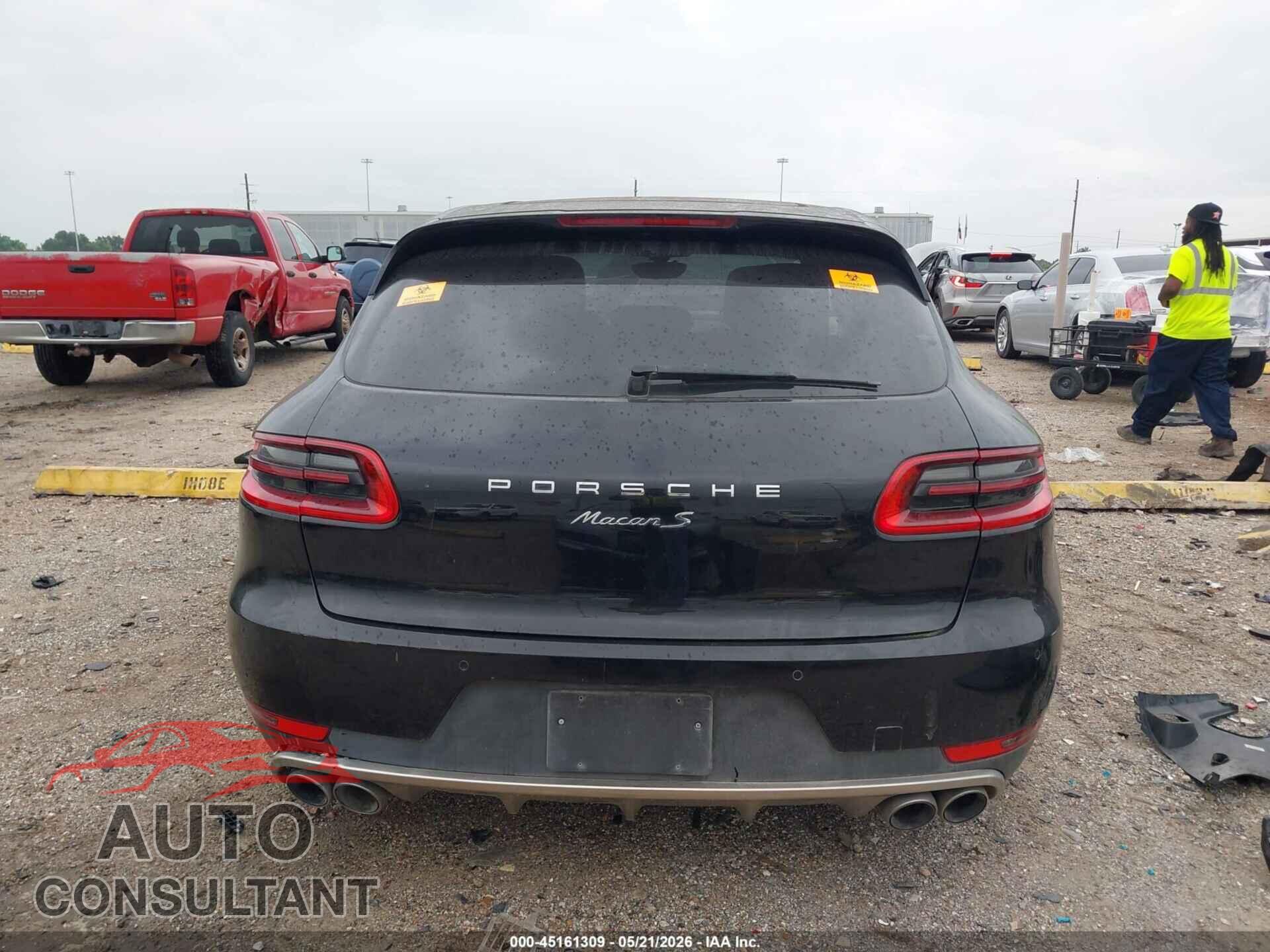 PORSCHE MACAN 2015 - WP1AB2A53FLB64451