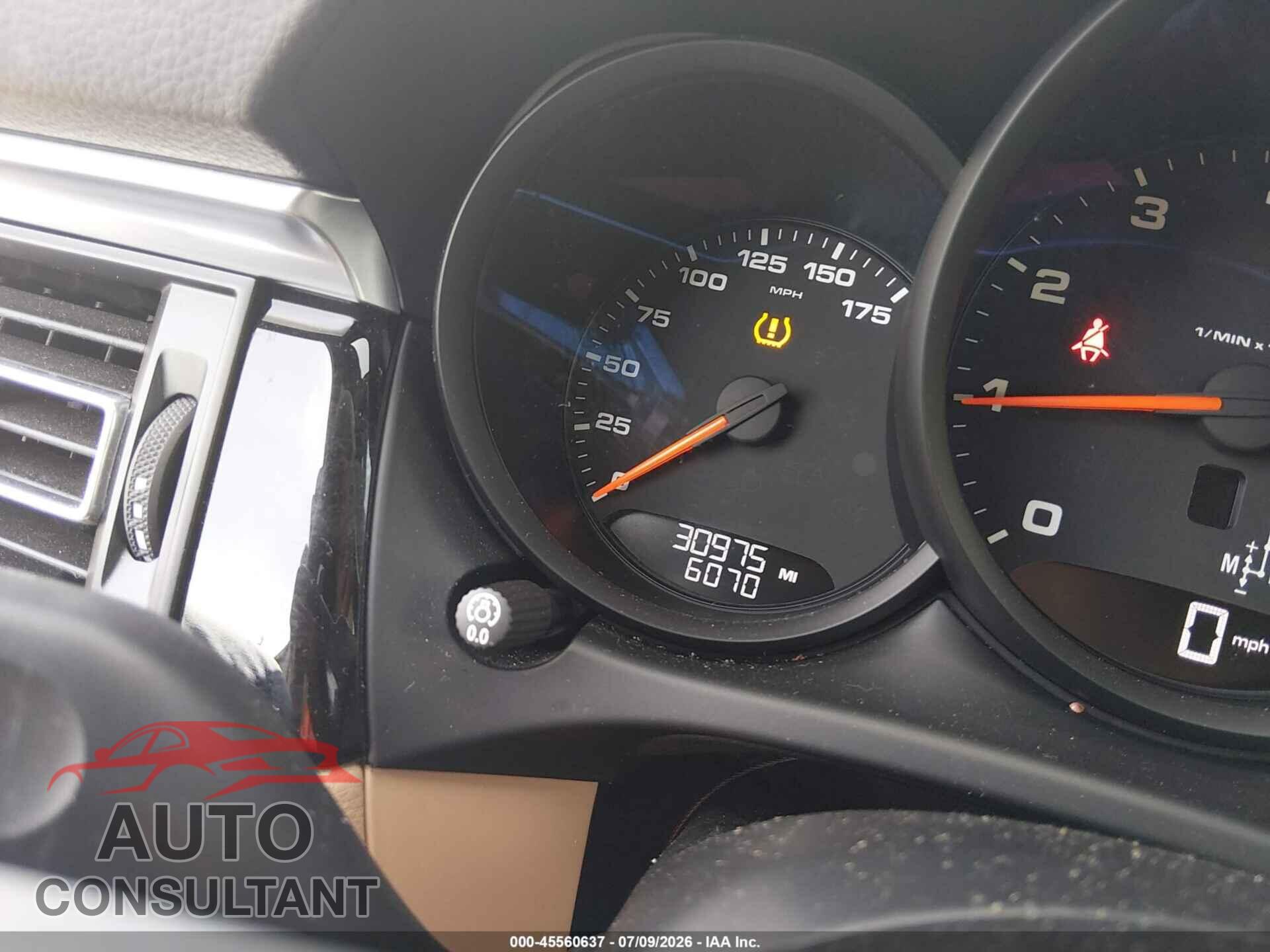 PORSCHE MACAN 2021 - WP1AA2A59MLB08465