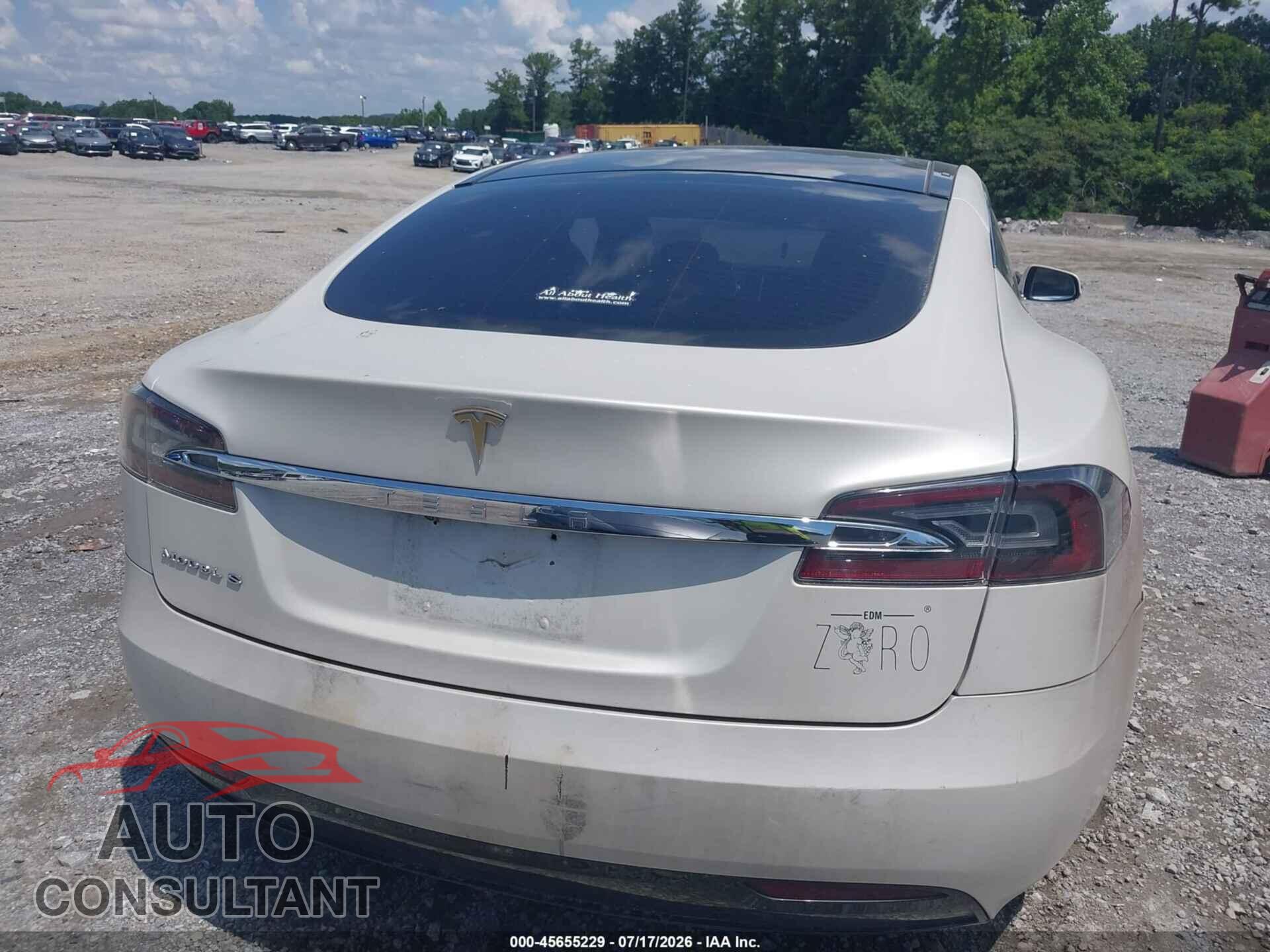 TESLA MODEL S 2016 - 5YJSA1E17GF151720