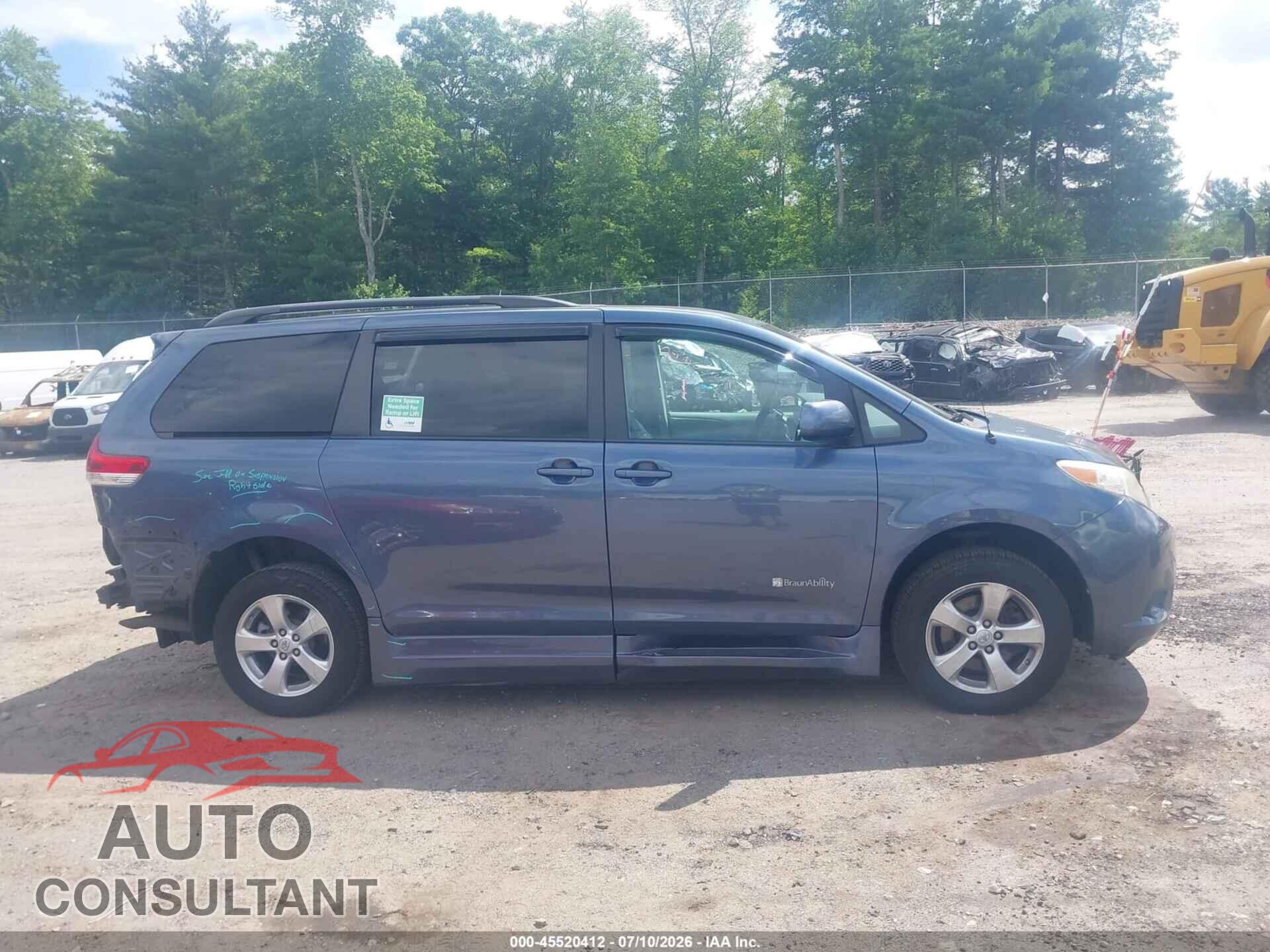 TOYOTA SIENNA 2014 - 5TDKK3DC3ES433342