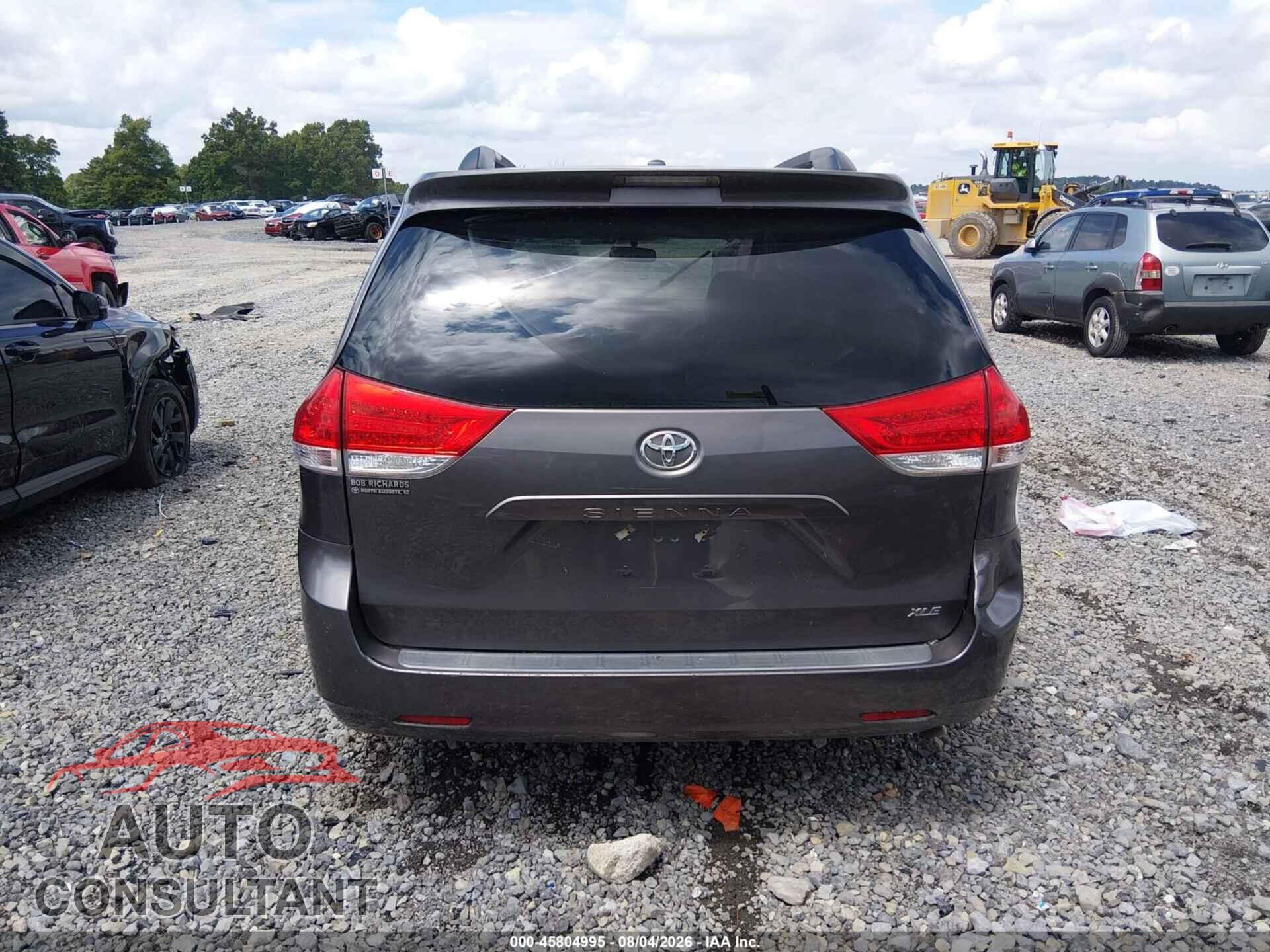 TOYOTA SIENNA 2011 - 5TDYK3DC2BS171707