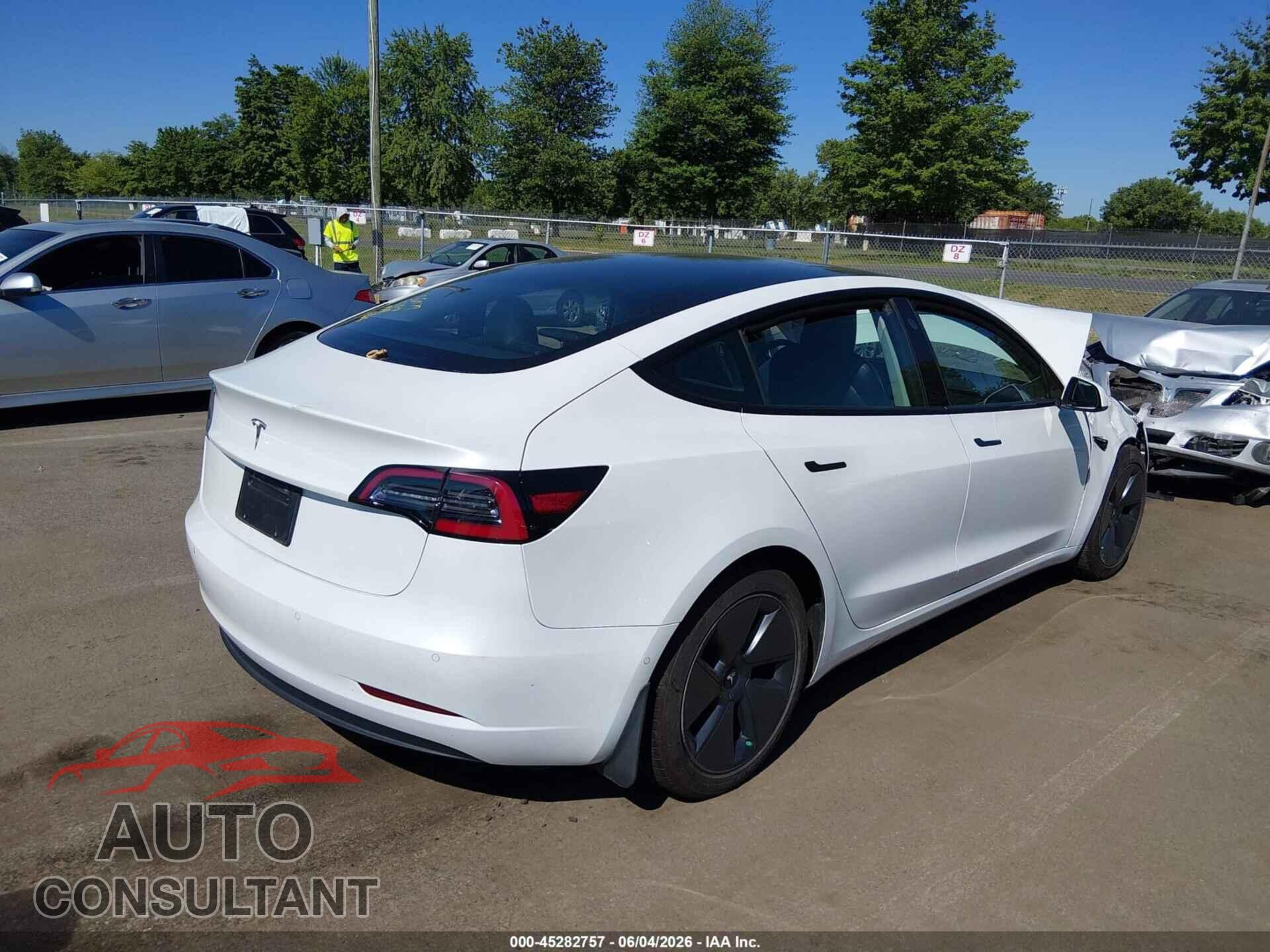 TESLA MODEL 3 2022 - 5YJ3E1EA3NF323280