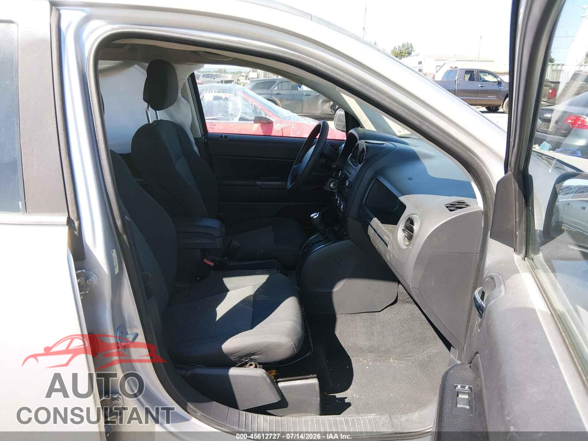 JEEP COMPASS 2010 - 1J4NF4FB7AD649321