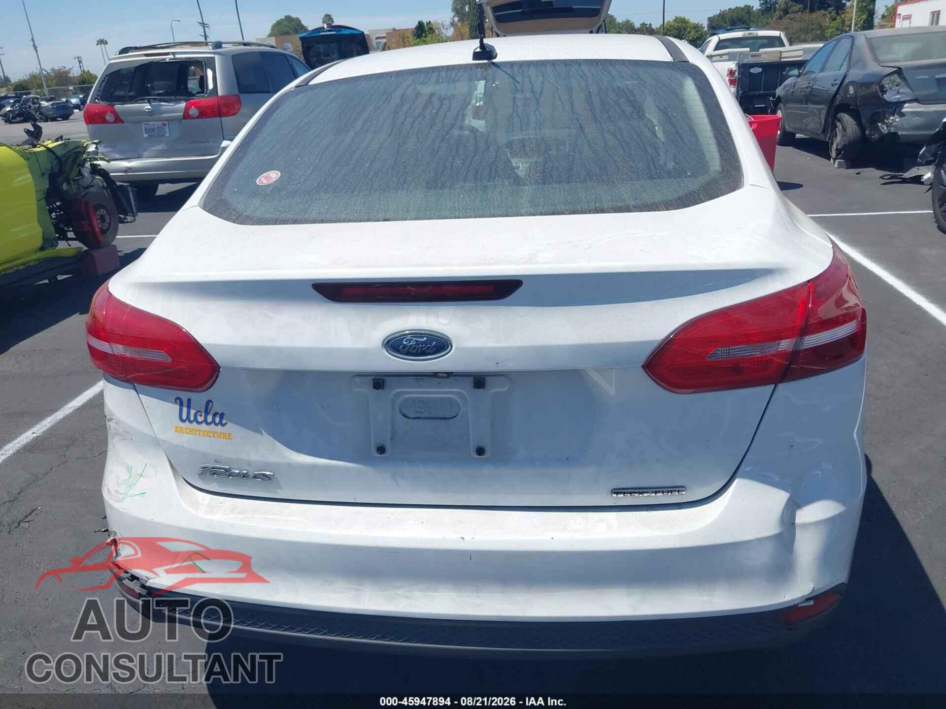 FORD FOCUS 2015 - 1FADP3E21FL368399