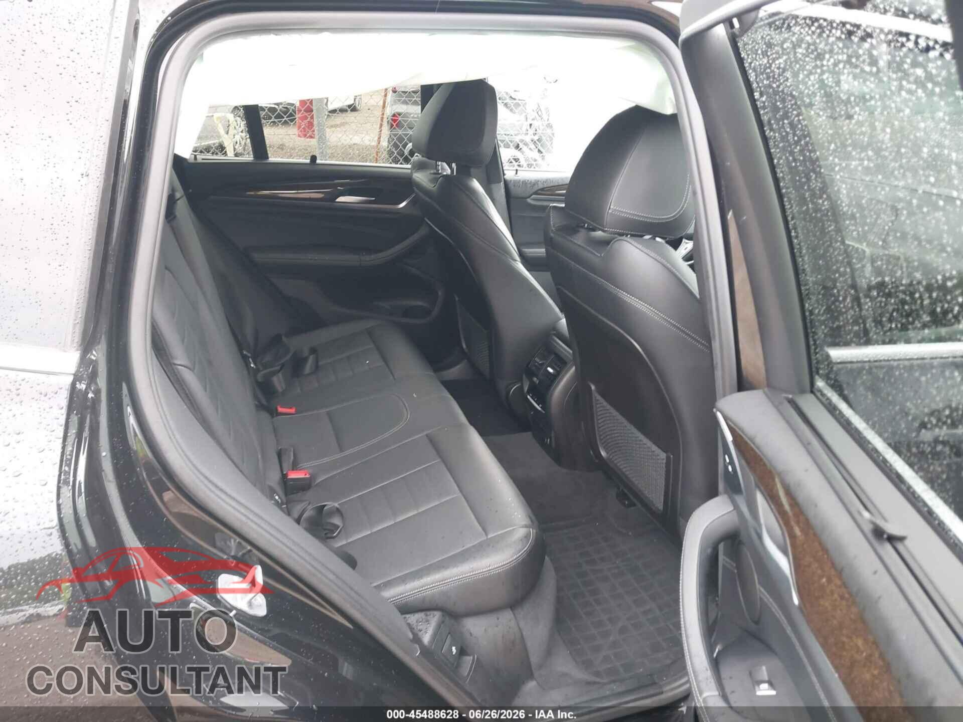 BMW X3 2018 - 5UXTR9C50JLD62071
