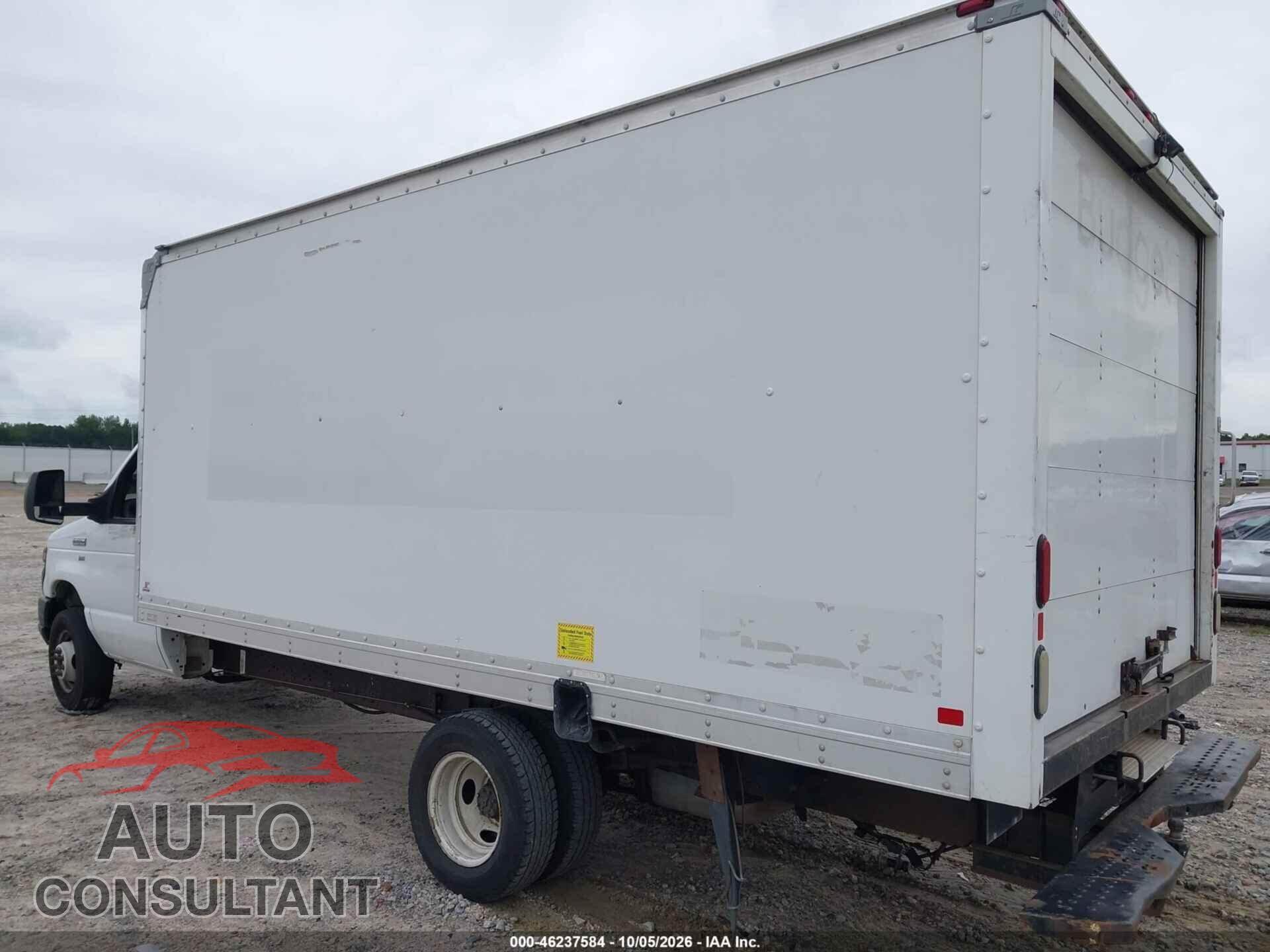 FORD E-350 CUTAWAY 2015 - 1FDWE3FL2FDA04692