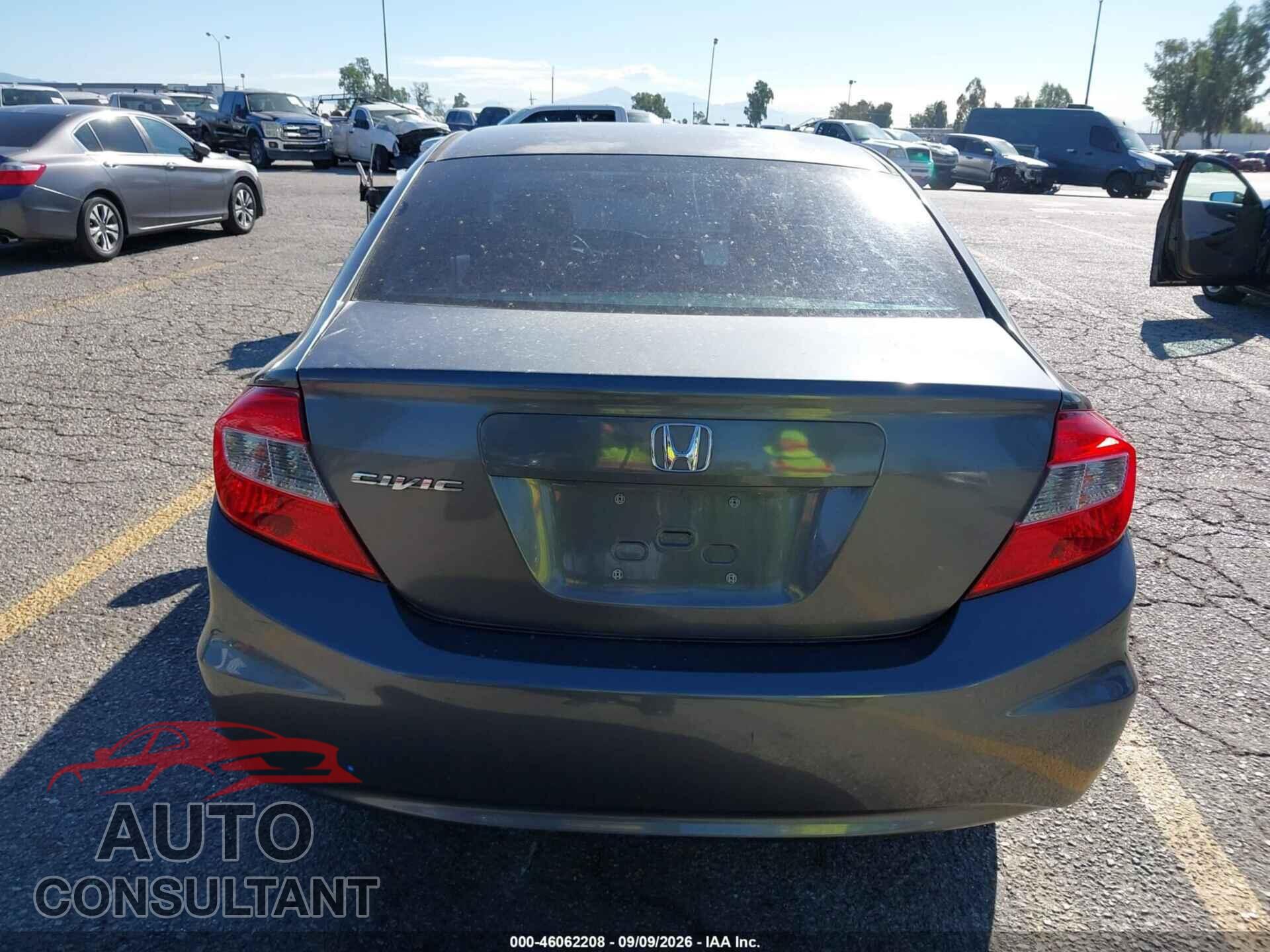 HONDA CIVIC 2012 - 2HGFB2F52CH313331