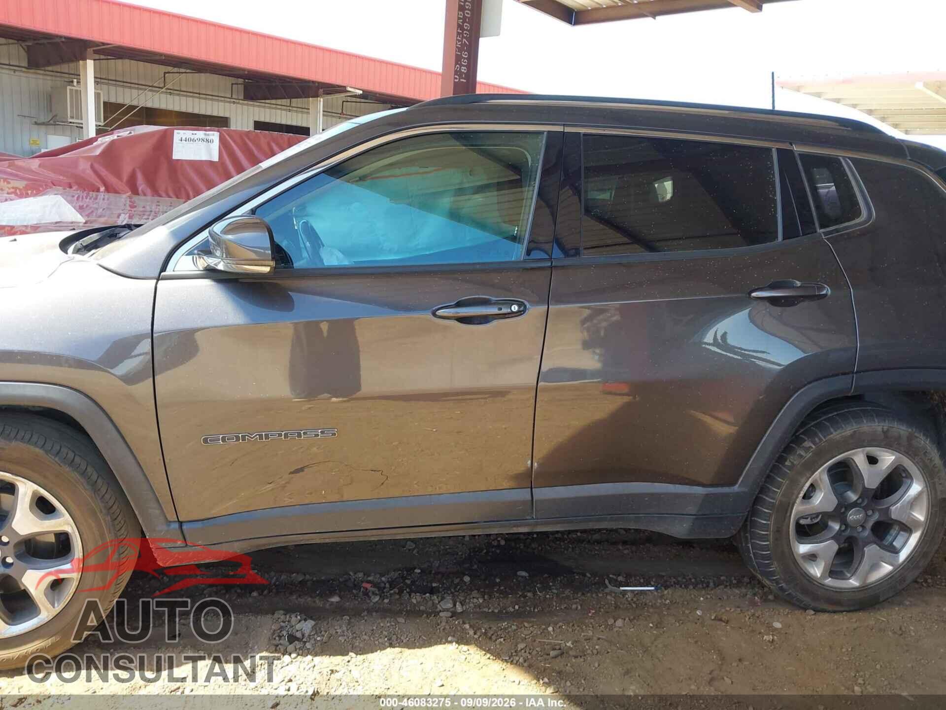 JEEP COMPASS 2019 - 3C4NJDCB5KT621070