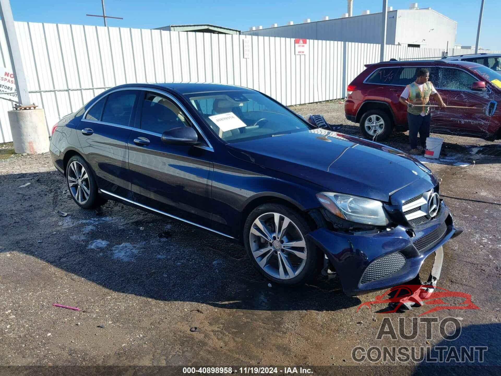 MERCEDES-BENZ C 300 2017 - 55SWF4JB5HU207849