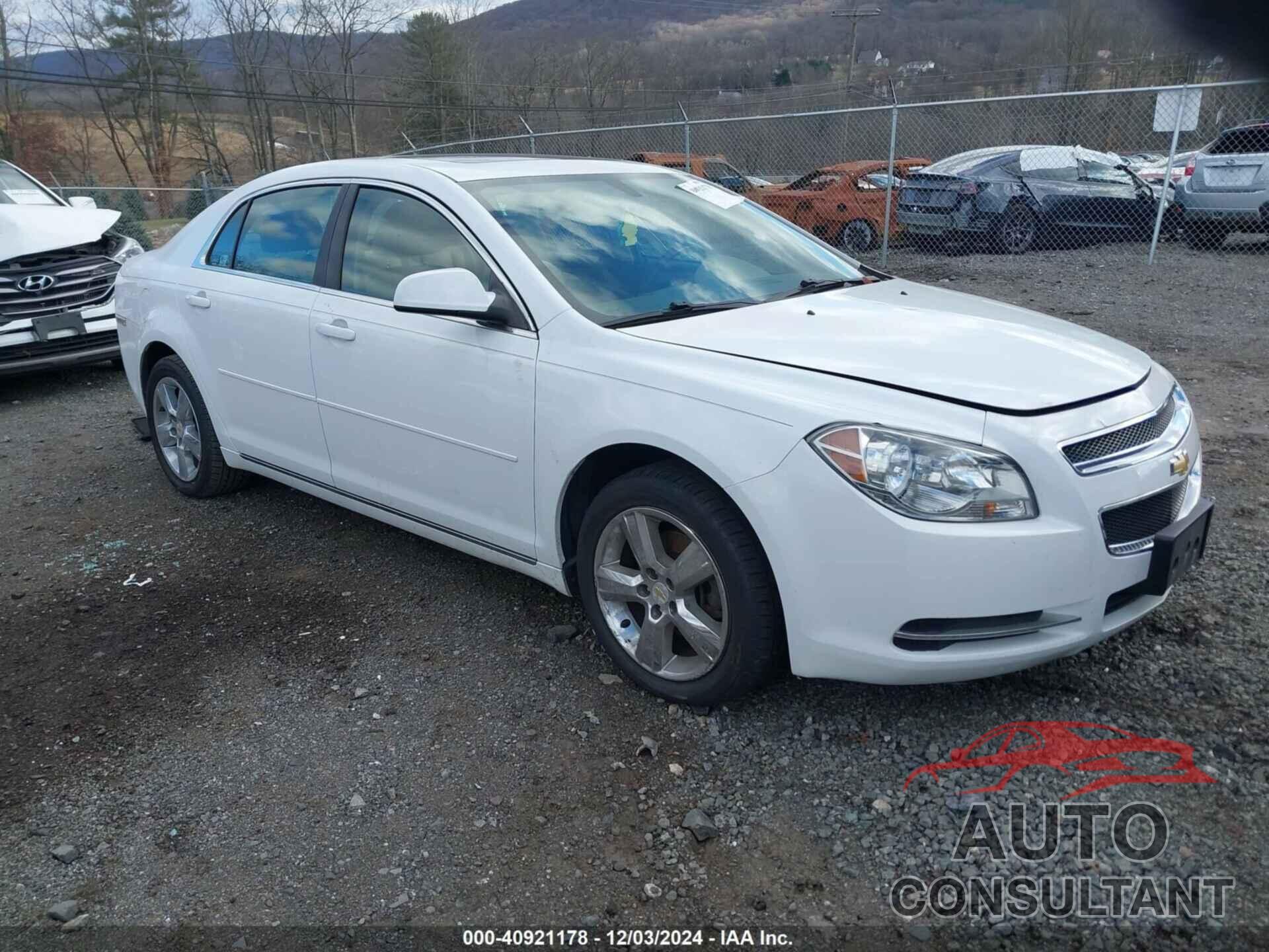 CHEVROLET MALIBU 2011 - 1G1ZD5E17BF144020