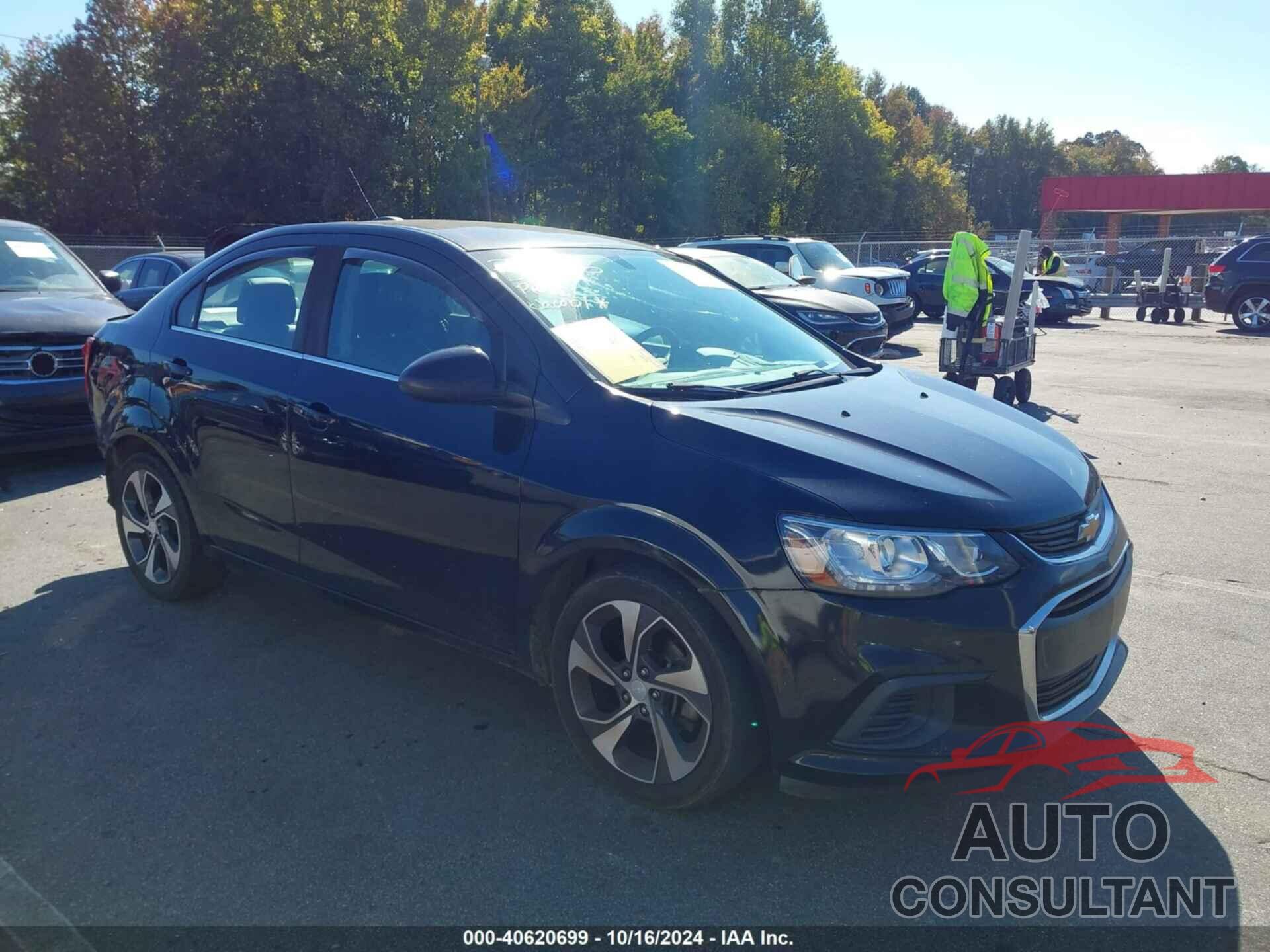 CHEVROLET SONIC 2019 - 1G1JF5SB7K4125399