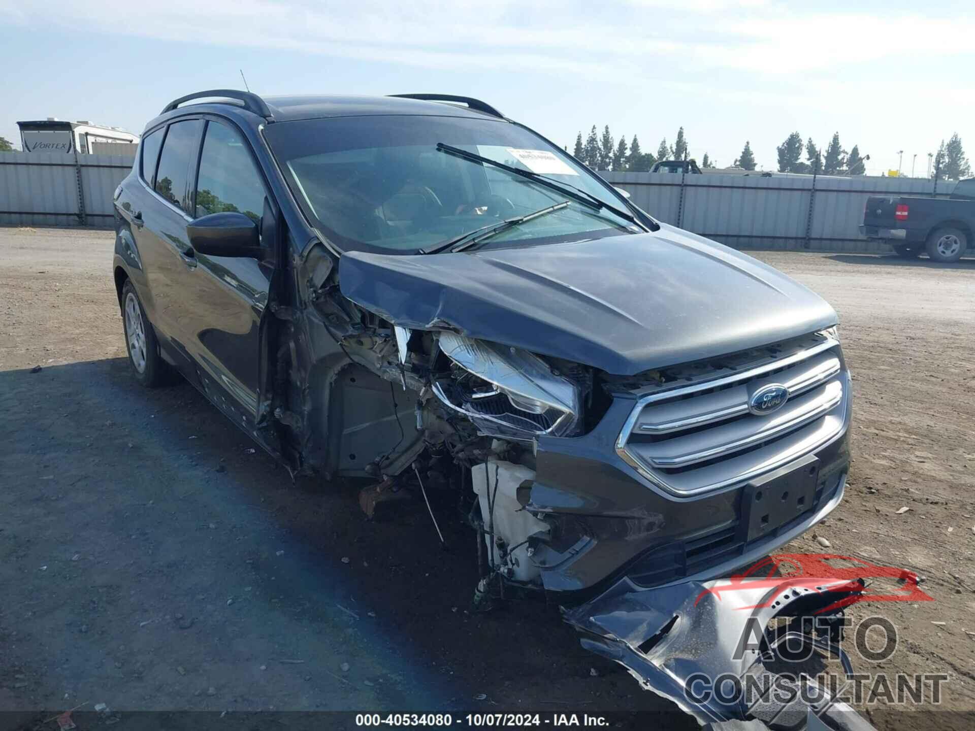 FORD ESCAPE 2017 - 1FMCU0GD6HUB81857
