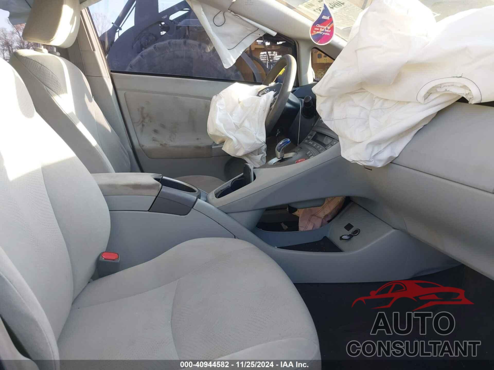 TOYOTA PRIUS 2015 - JTDKN3DU1F1891914