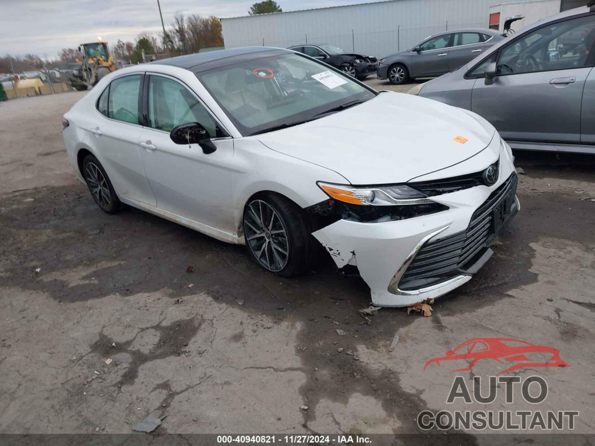 TOYOTA CAMRY 2022 - 4T1F11AK9NU028078