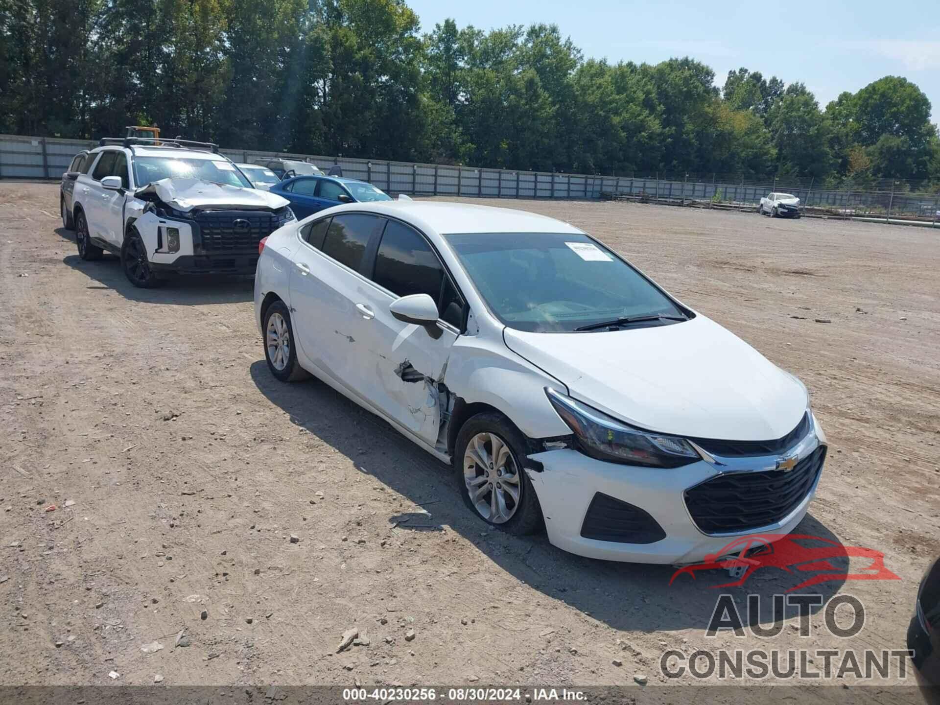 CHEVROLET CRUZE 2019 - 1G1BE5SM8K7119733