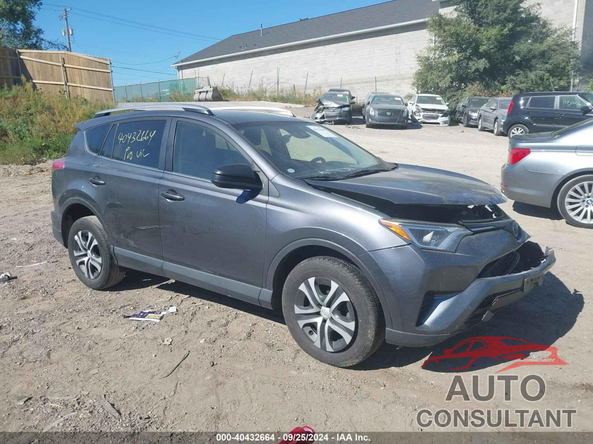 TOYOTA RAV4 2018 - JTMBFREV0JD243897