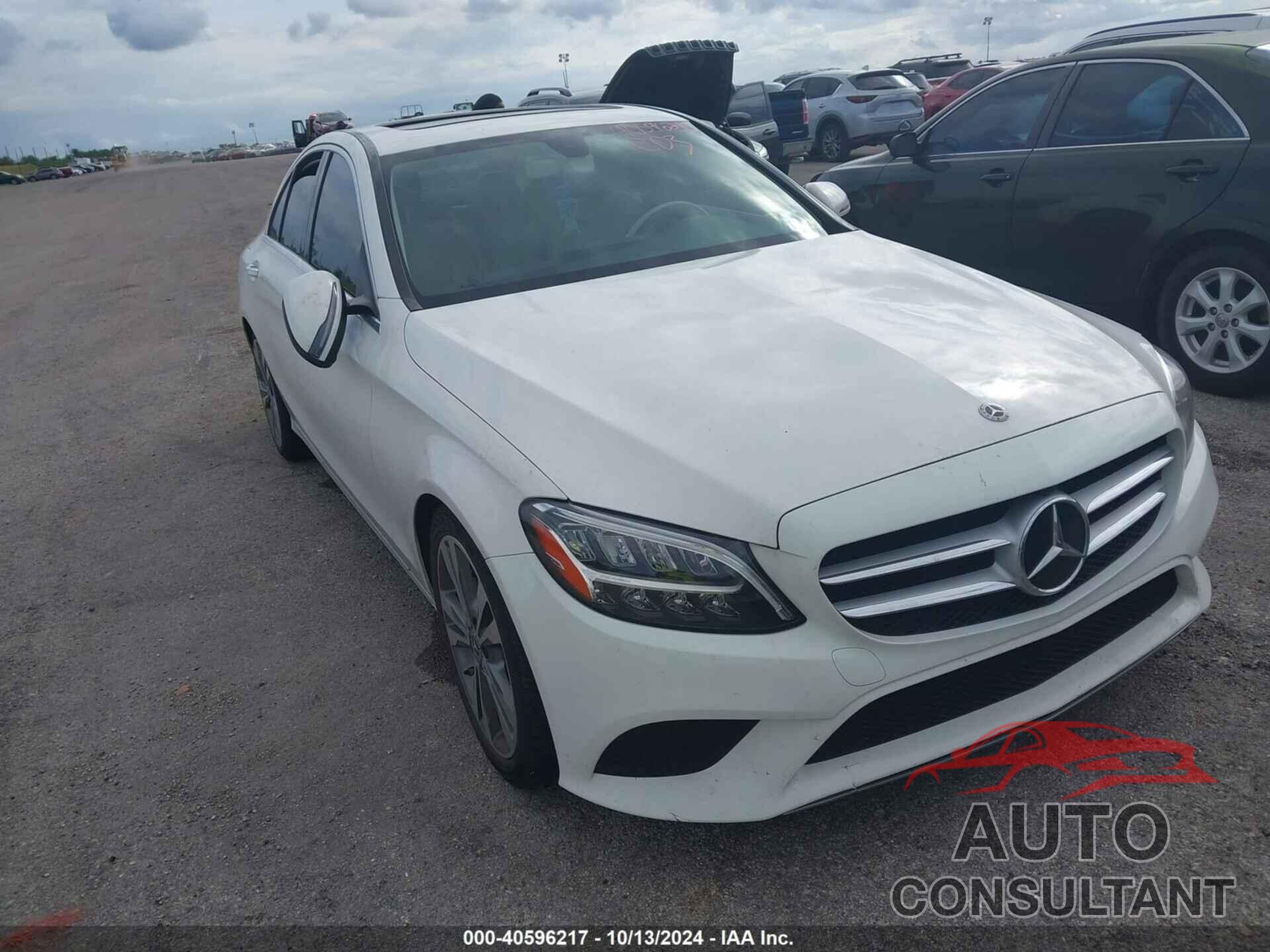 MERCEDES-BENZ C 300 2019 - 55SWF8DB9KU311240