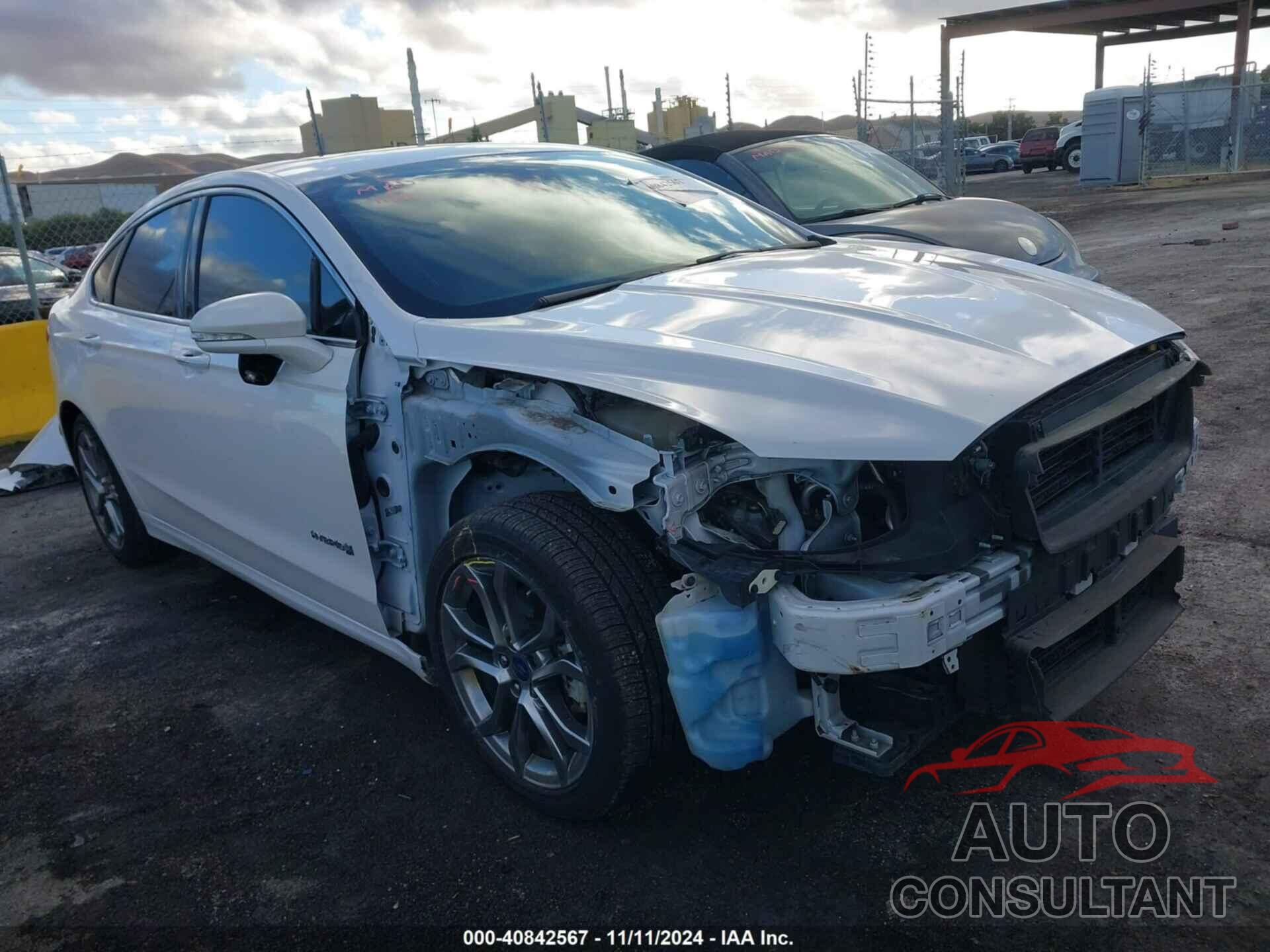 FORD FUSION HYBRID 2019 - 3FA6P0RU6KR179374