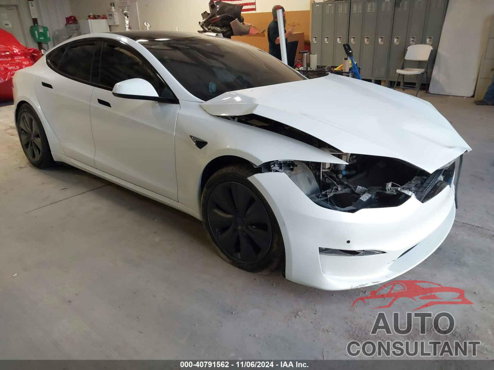 TESLA MODEL S 2022 - 5YJSA1E56NF476424