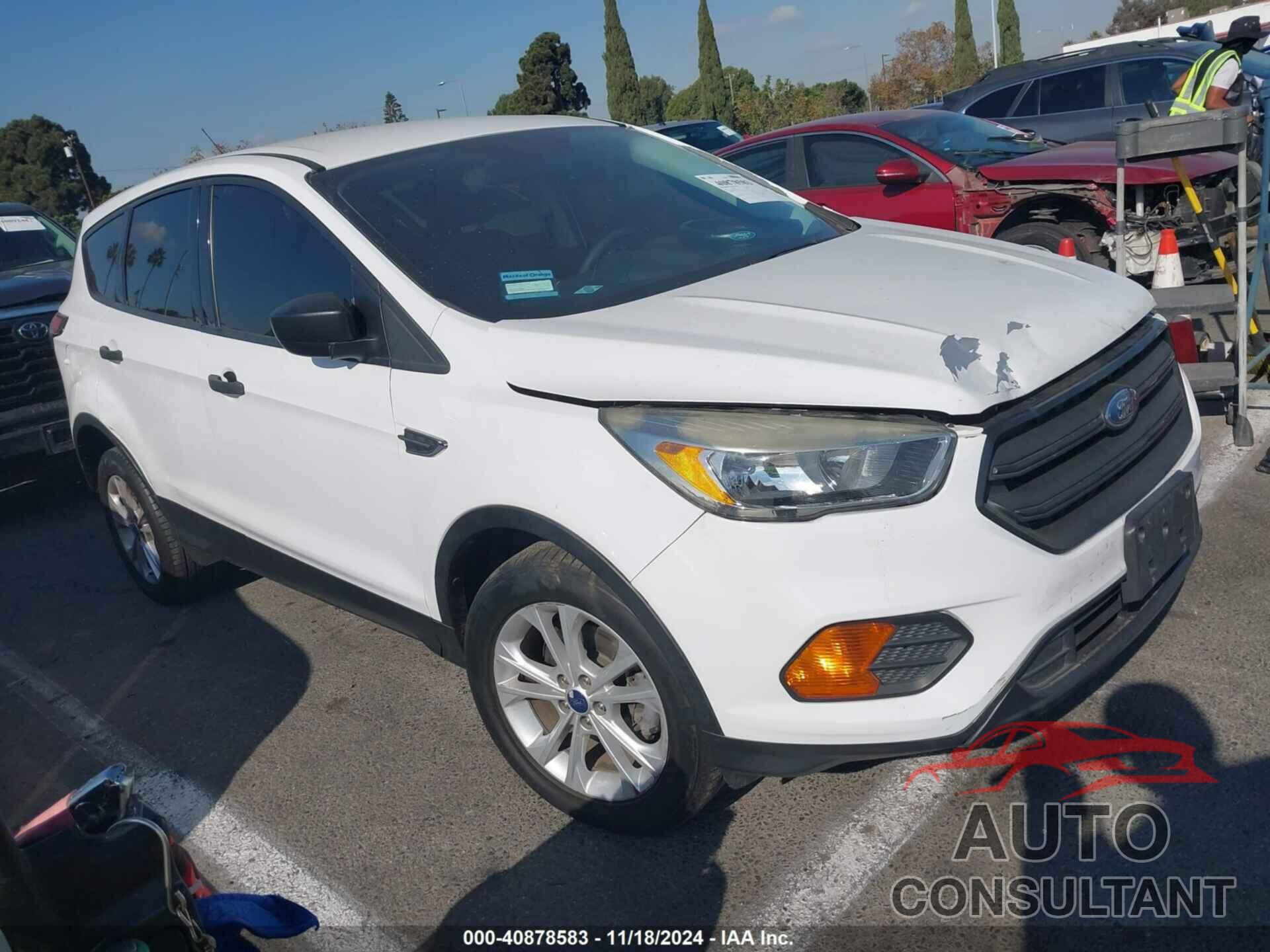 FORD ESCAPE 2017 - 1FMCU0F71HUE75050