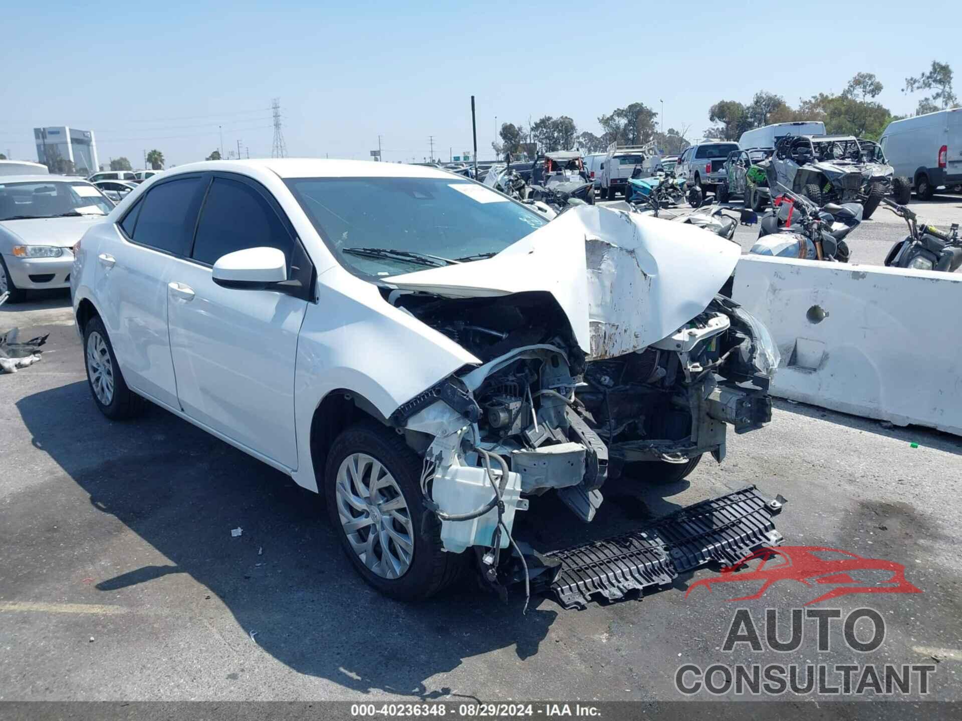 TOYOTA COROLLA 2018 - 5YFBURHE0JP838991
