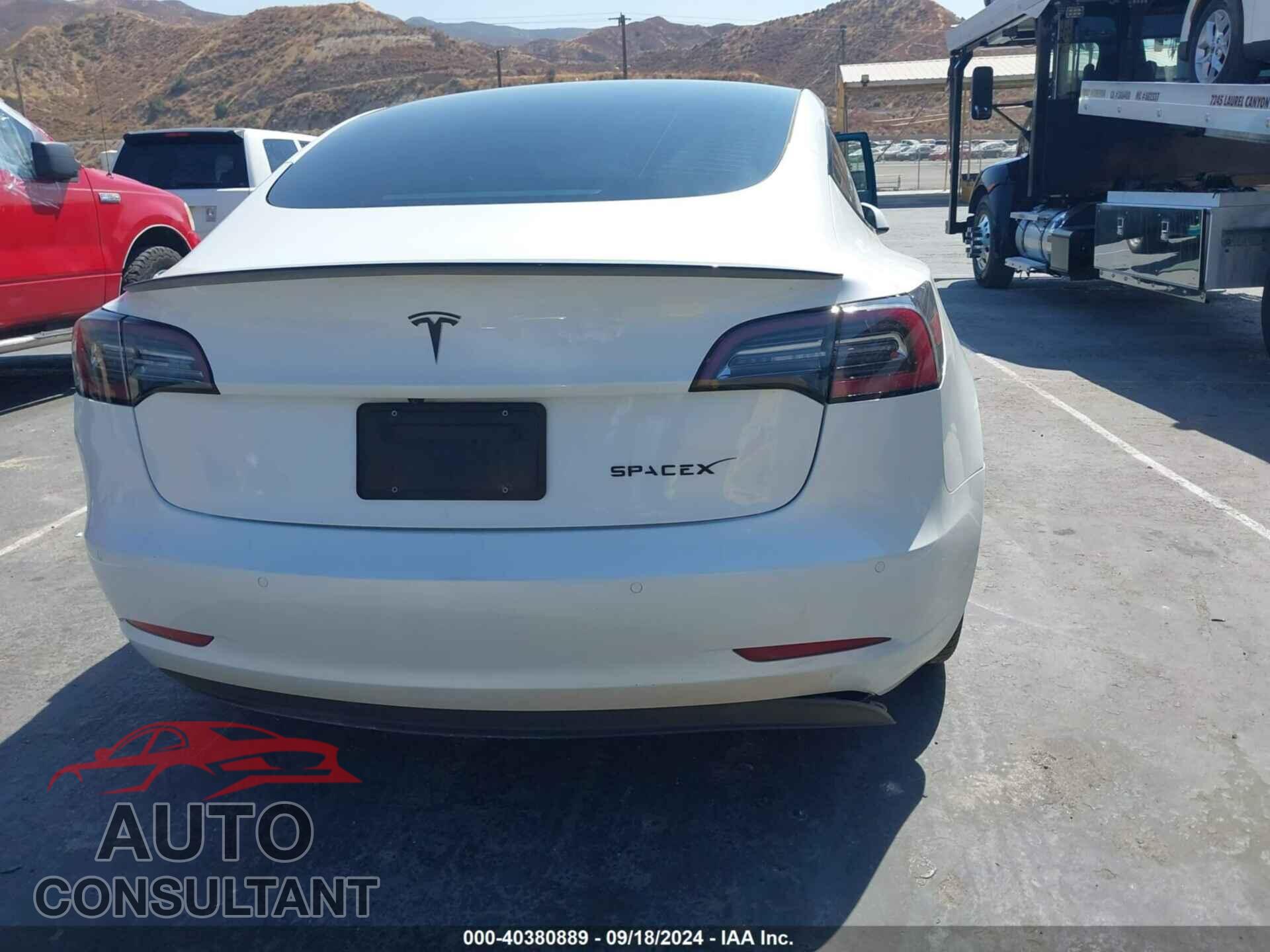 TESLA MODEL 3 2021 - 5YJ3E1EA2MF068233