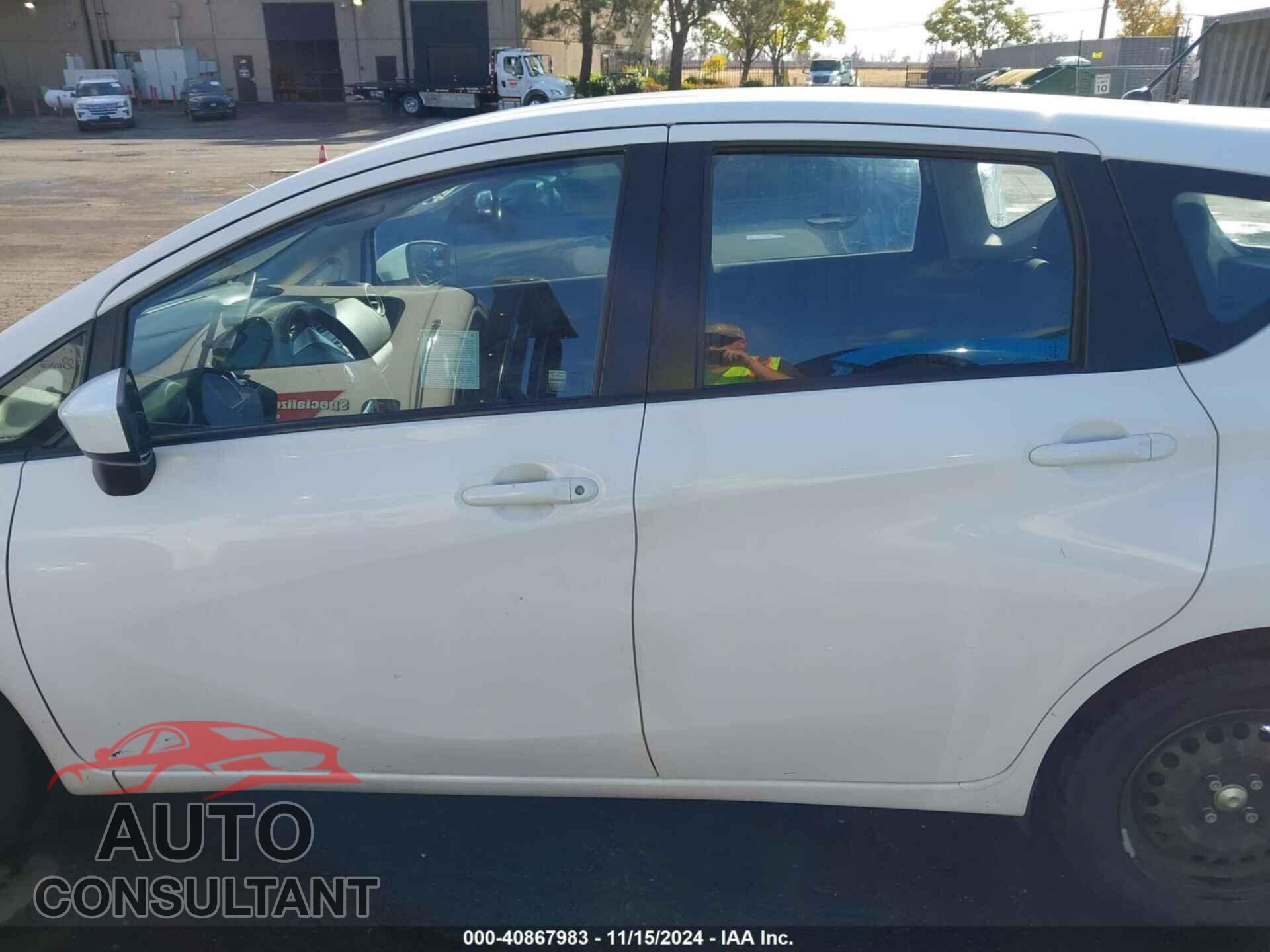 NISSAN VERSA NOTE 2017 - 3N1CE2CP4HL376852