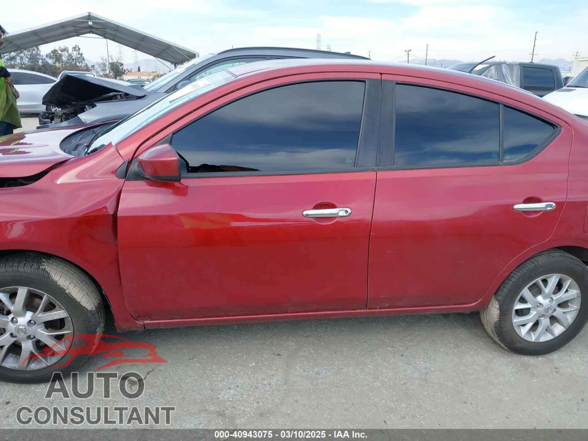 NISSAN VERSA 2018 - 3N1CN7AP3JL803931