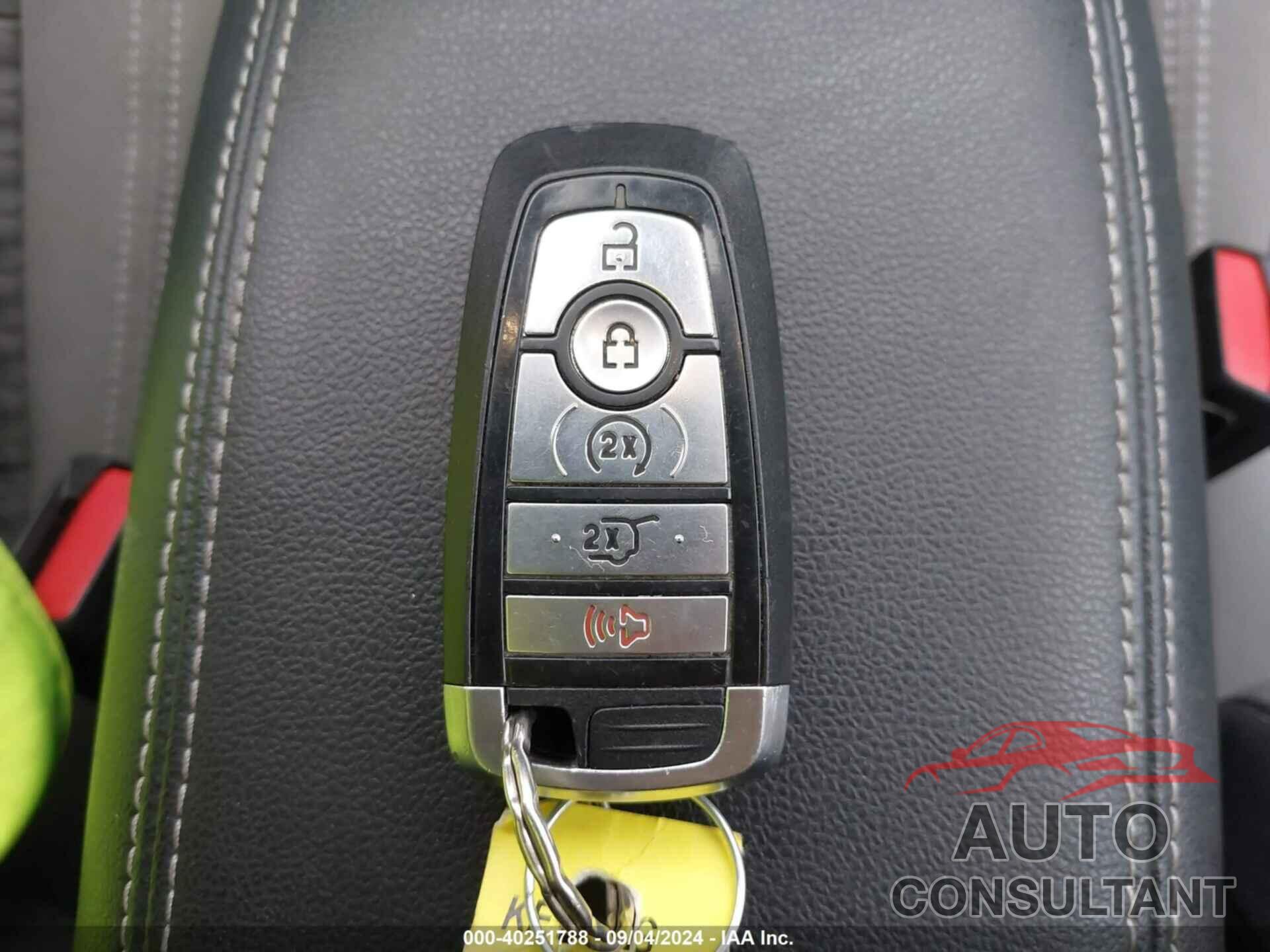FORD ESCAPE 2021 - 1FMCU0EZ7MUB17304