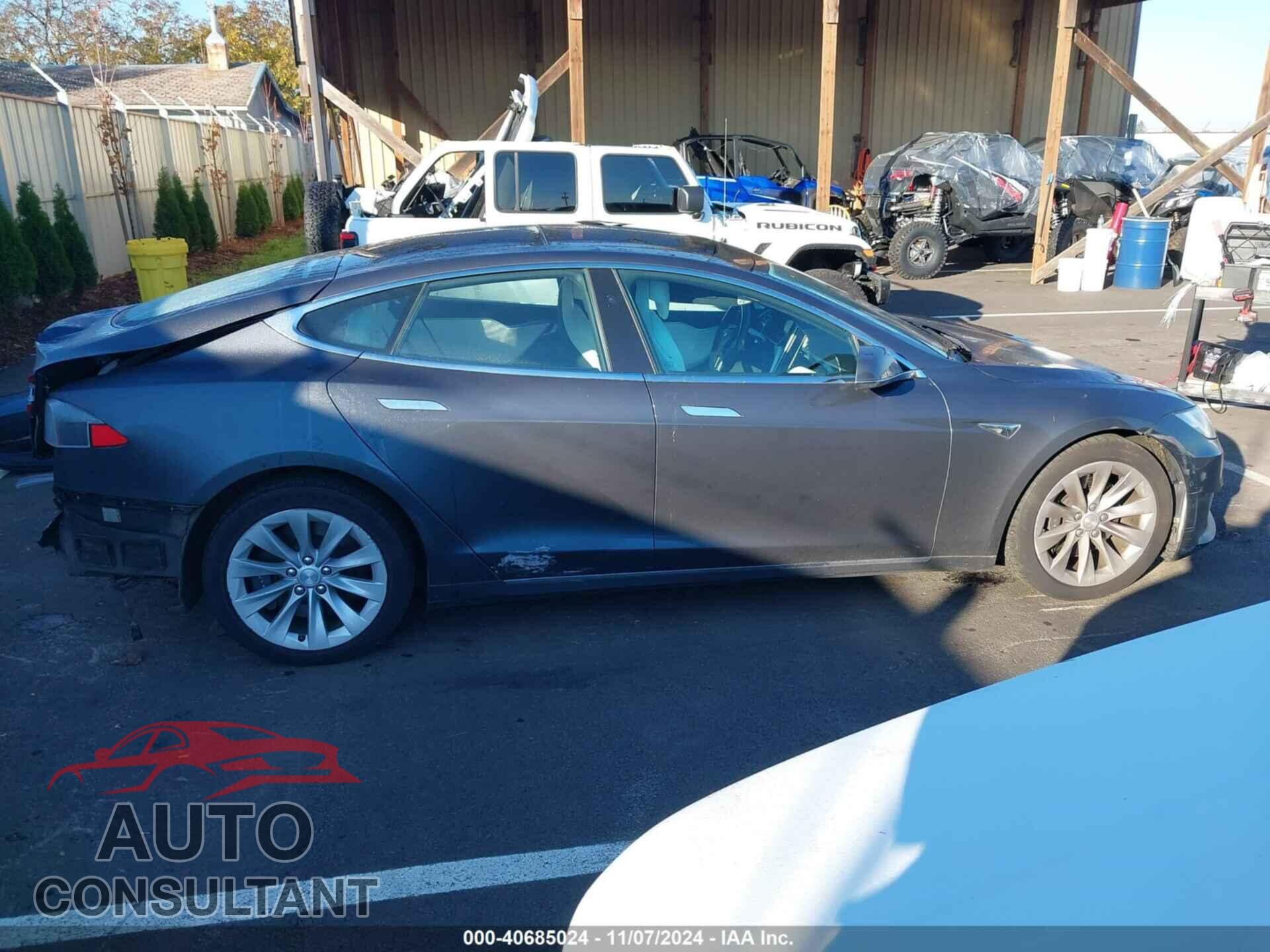 TESLA MODEL S 2017 - 5YJSA1E29HF180372