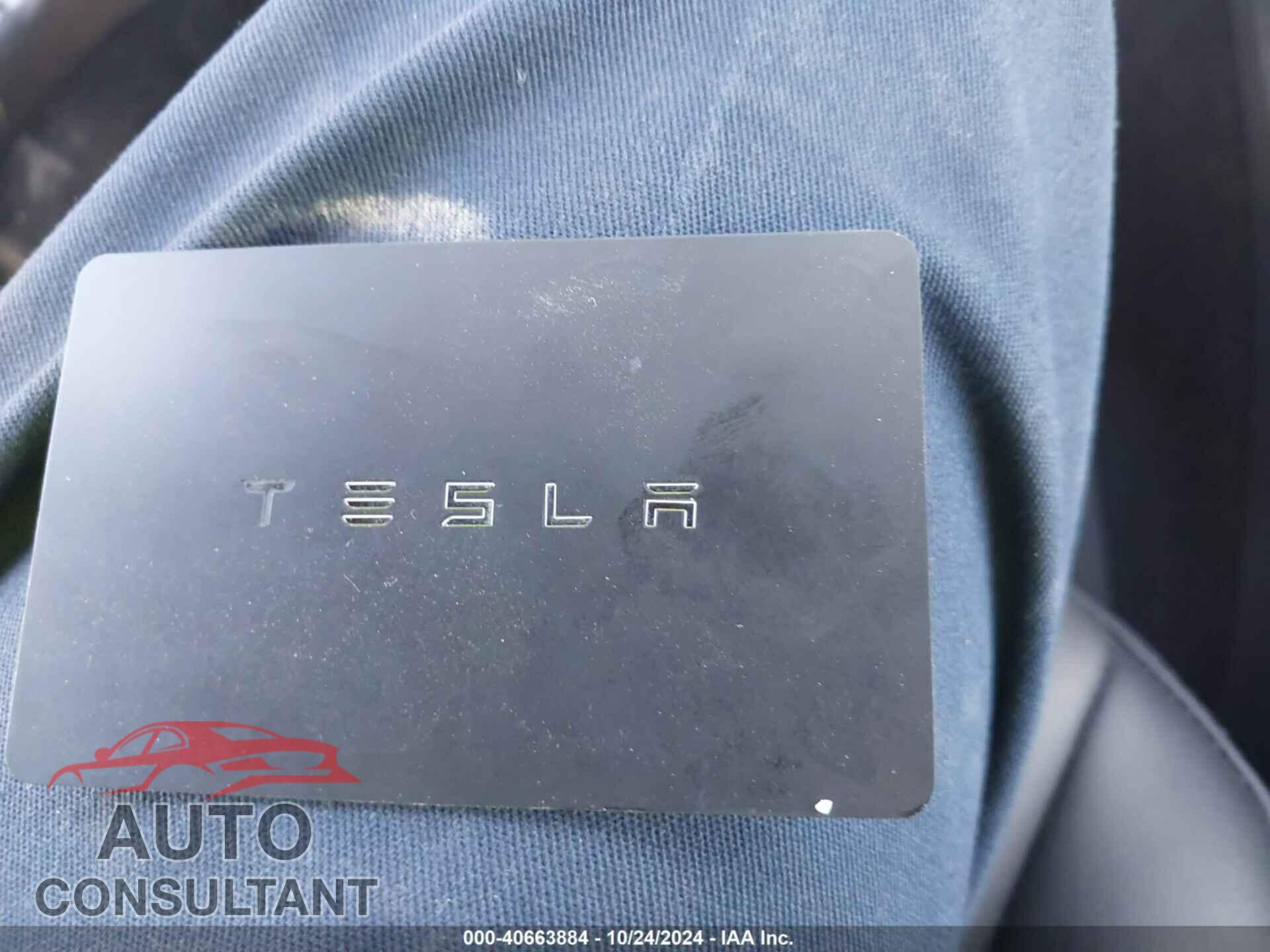 TESLA MODEL 3 2018 - 5YJ3E1EA1JF019973