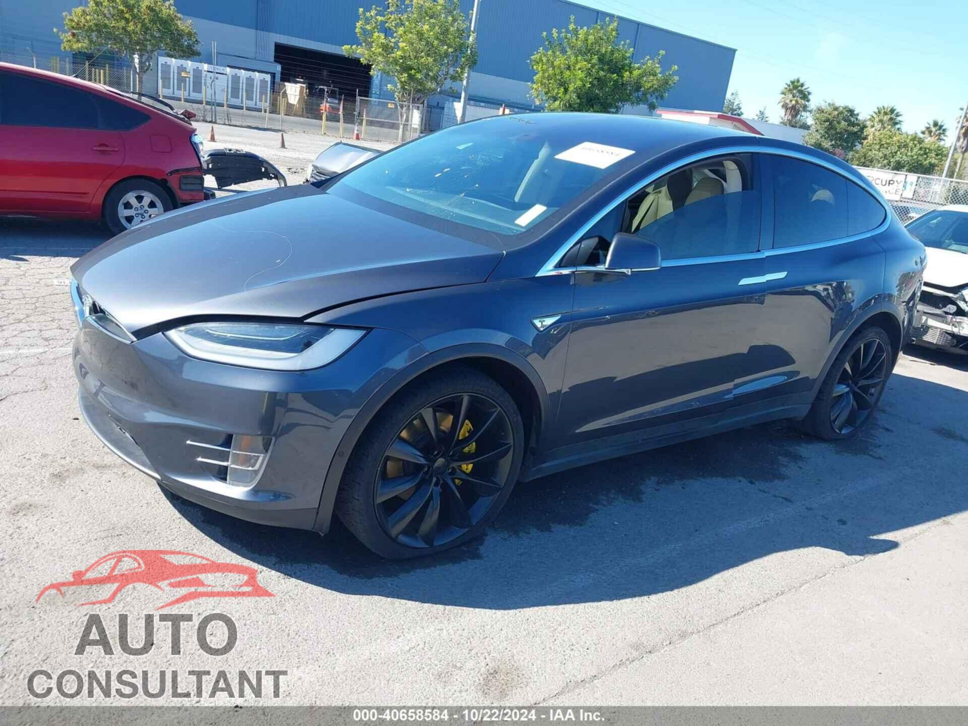 TESLA MODEL X 2016 - 5YJXCBE21GF002637