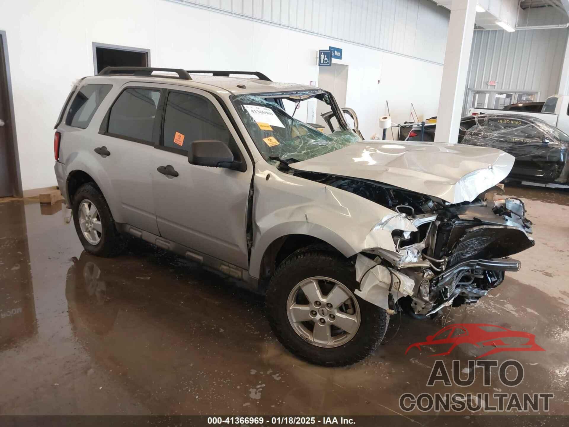 FORD ESCAPE 2010 - 1FMCU0DG2AKA87104