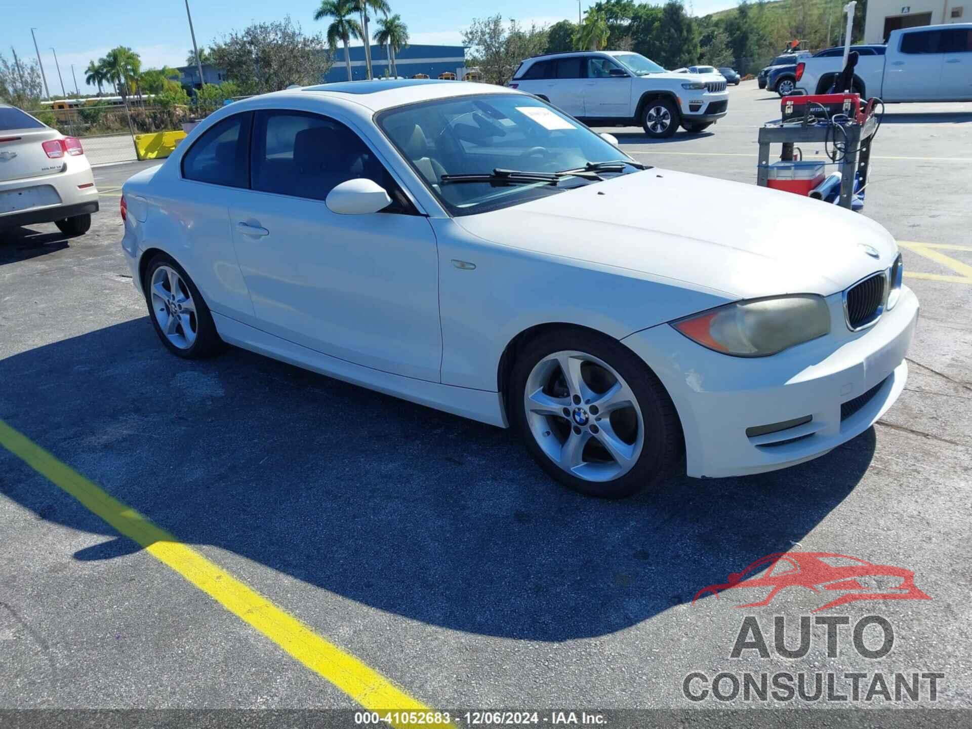 BMW 128I 2009 - WBAUP73589VK76551