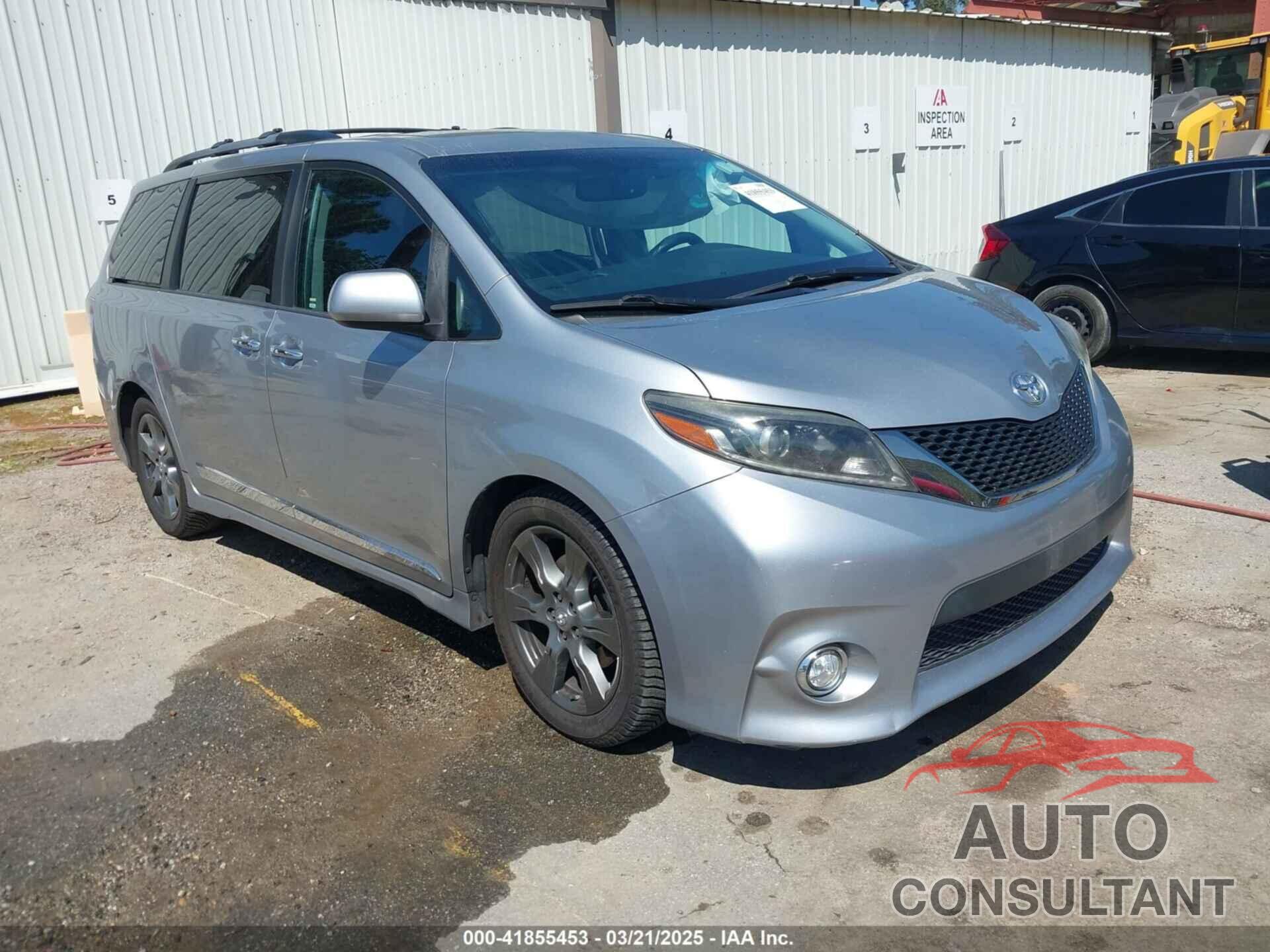 TOYOTA SIENNA 2017 - 5TDXZ3DC8HS833127