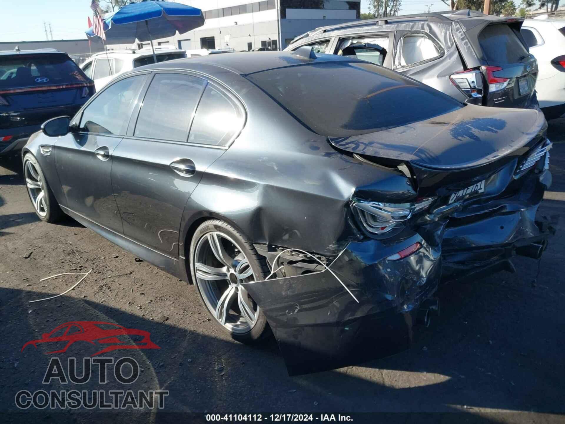 BMW M5 2014 - WBSFV9C55ED592981