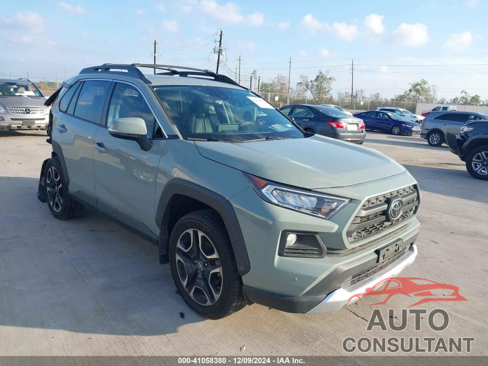 TOYOTA RAV4 2019 - 2T3J1RFV2KW006177