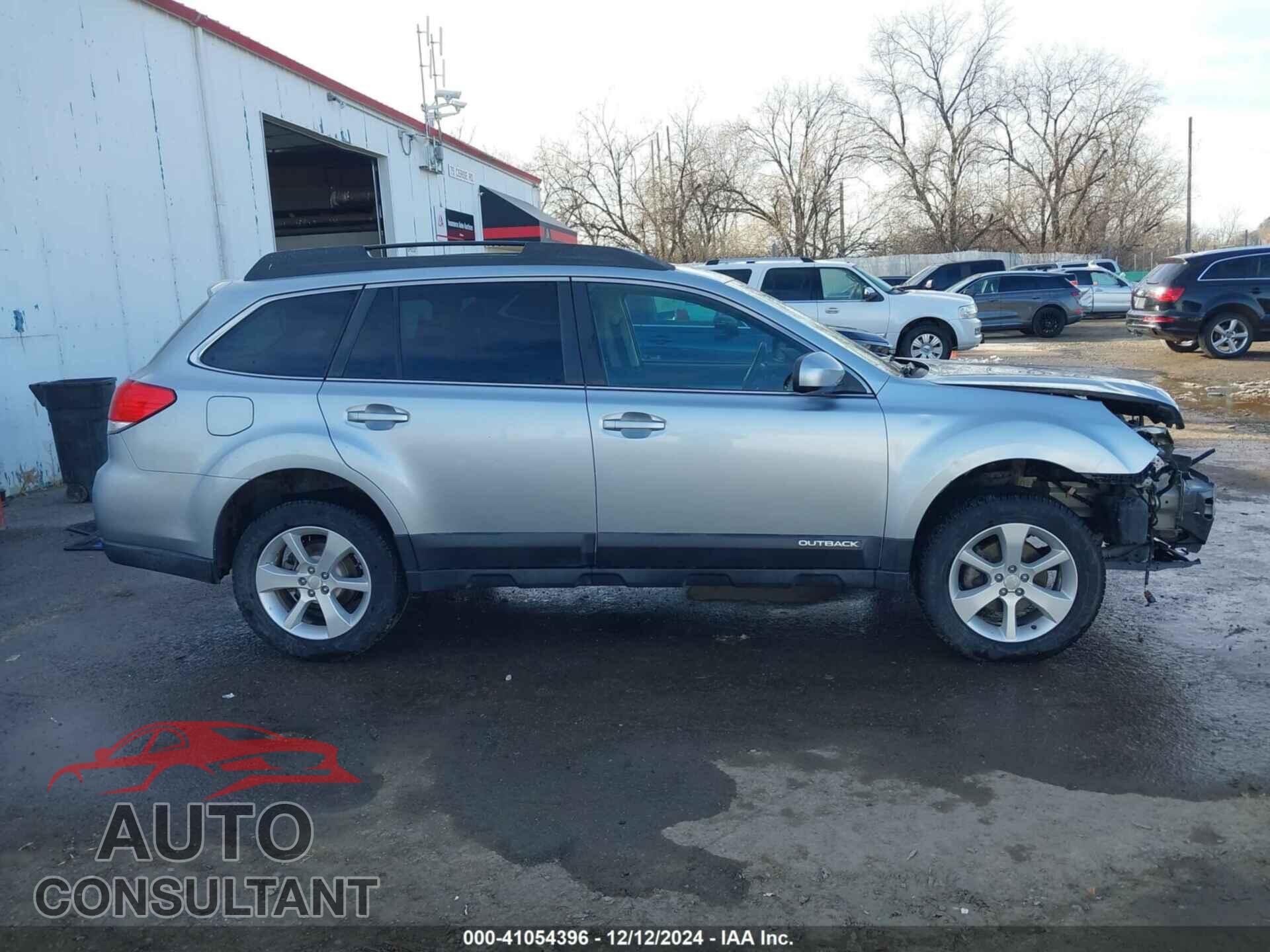 SUBARU OUTBACK 2013 - 4S4BRBCC9D3200066