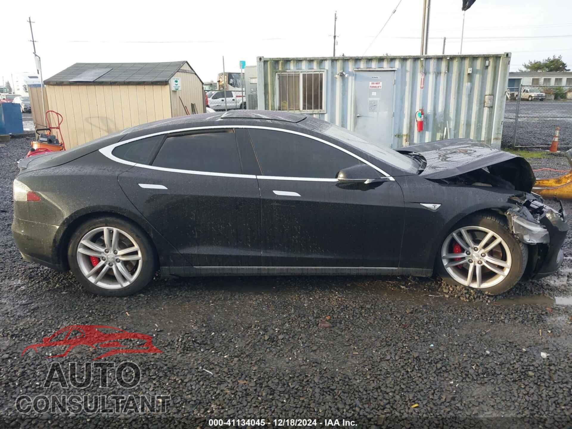 TESLA MODEL S 2015 - 5YJSA4H44FF085973