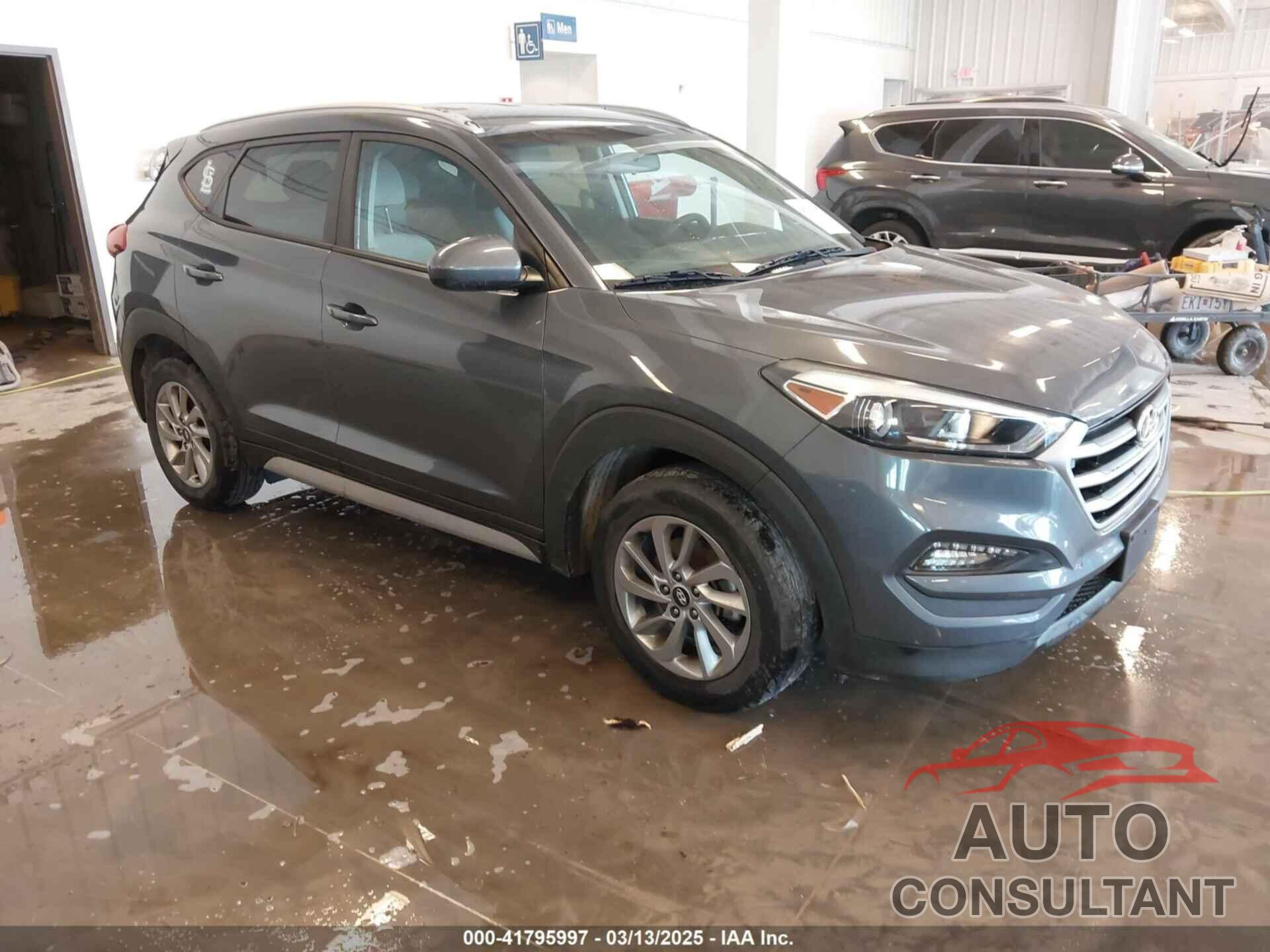 HYUNDAI TUCSON 2018 - KM8J3CA40JU670572