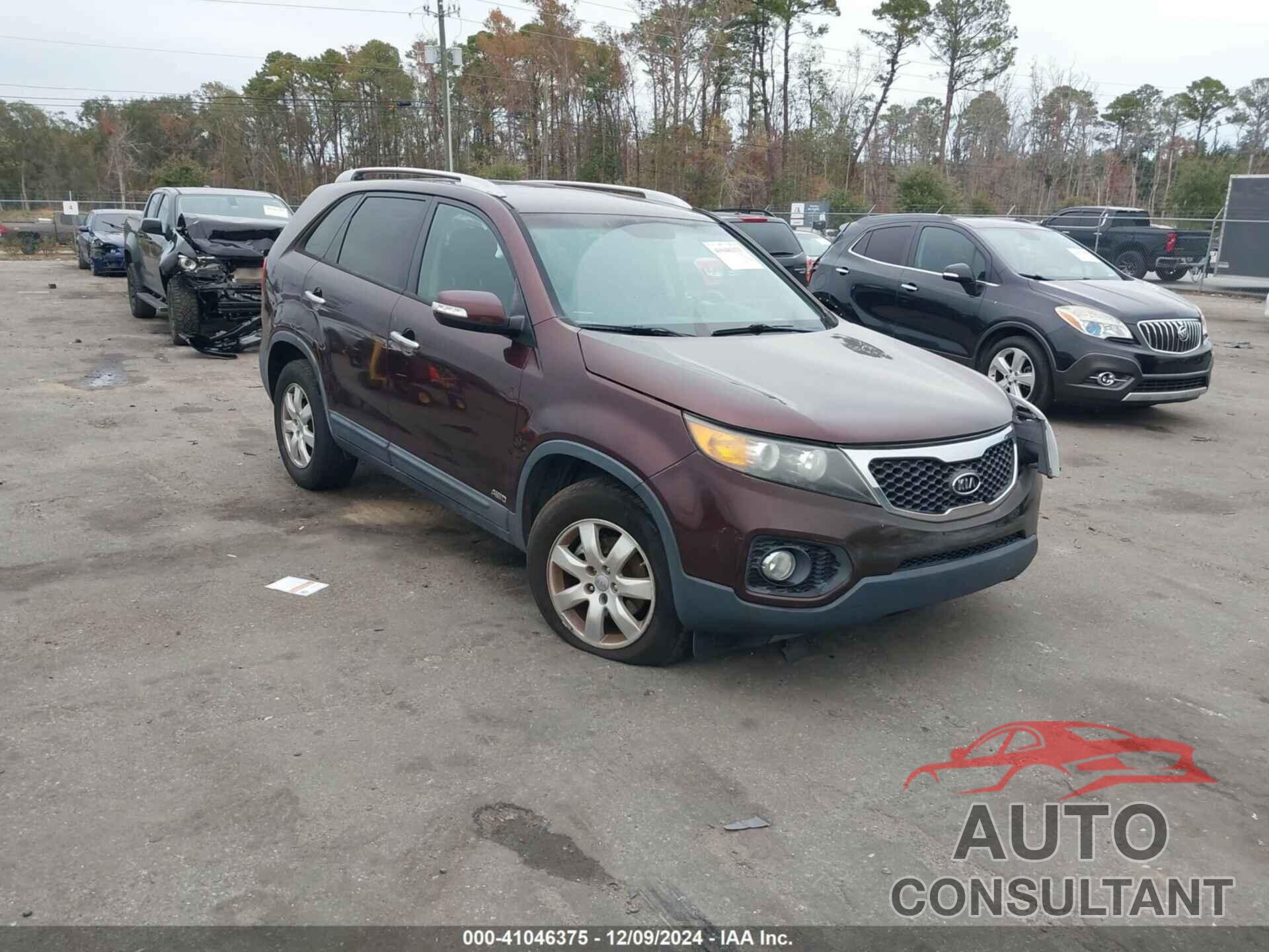 KIA SORENTO 2013 - 5XYKTCA60DG324554