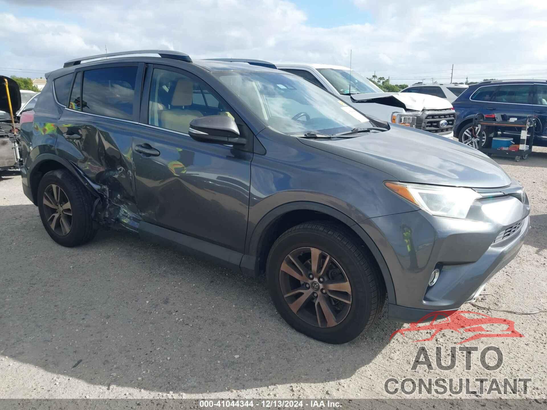 TOYOTA RAV4 2018 - JTMWFREV7JD114489